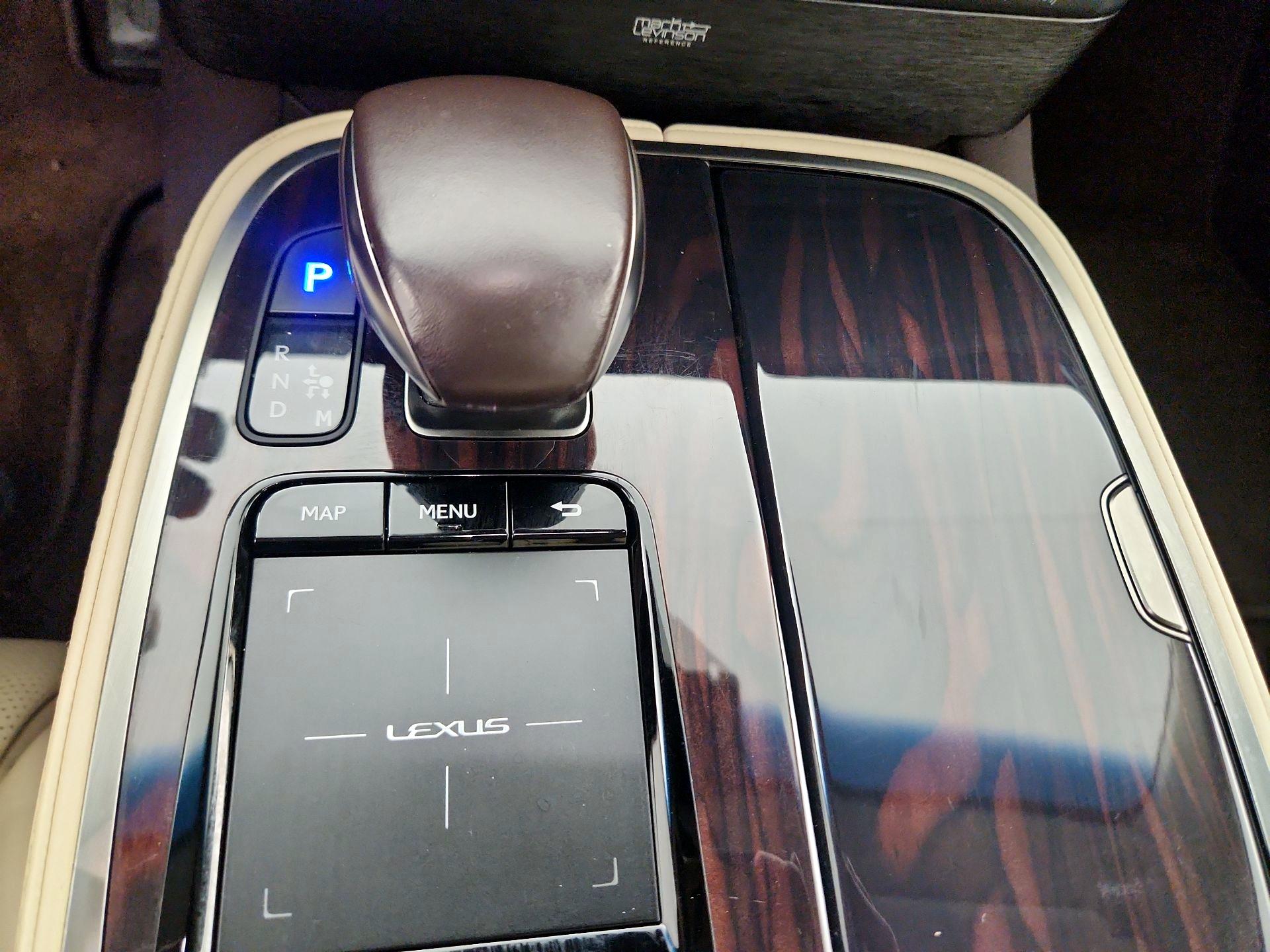 Thumbnail: 2019 Lexus LS - 17
