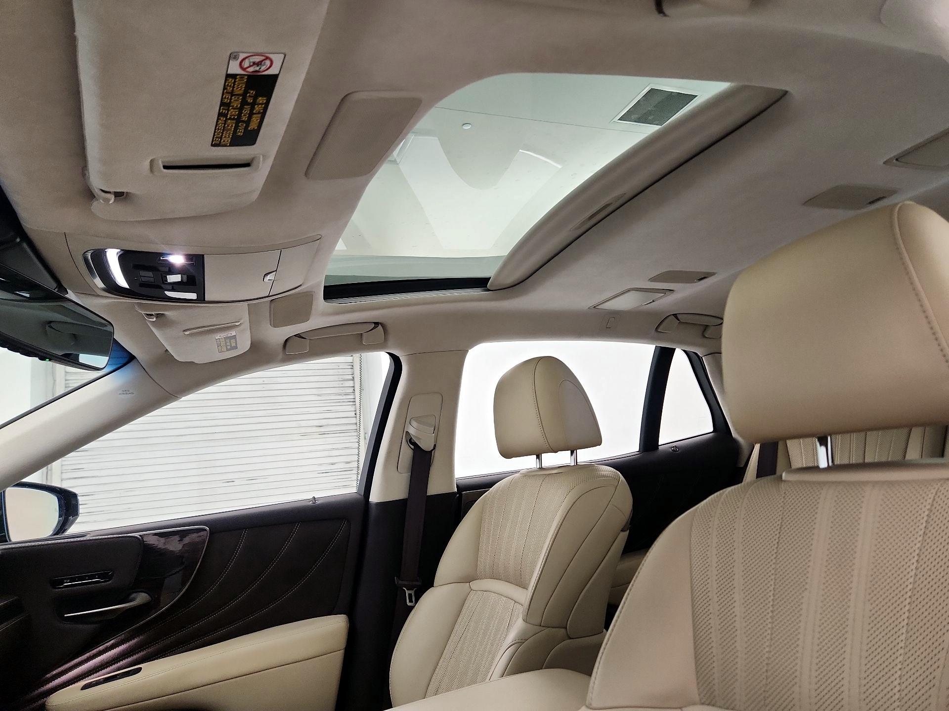 Thumbnail: 2019 Lexus LS - 18
