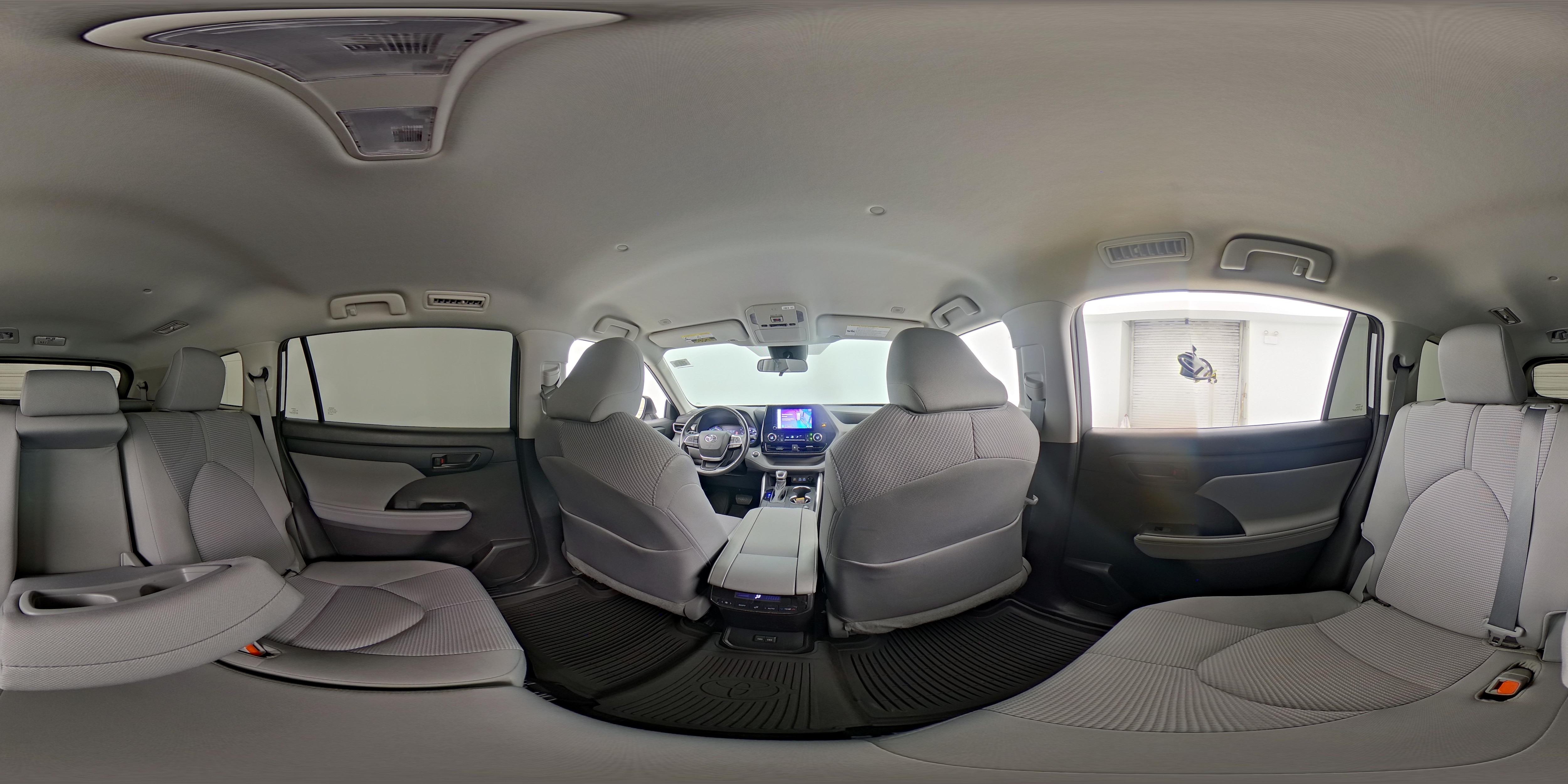 2023 Toyota Highlander LE - Photo 27
