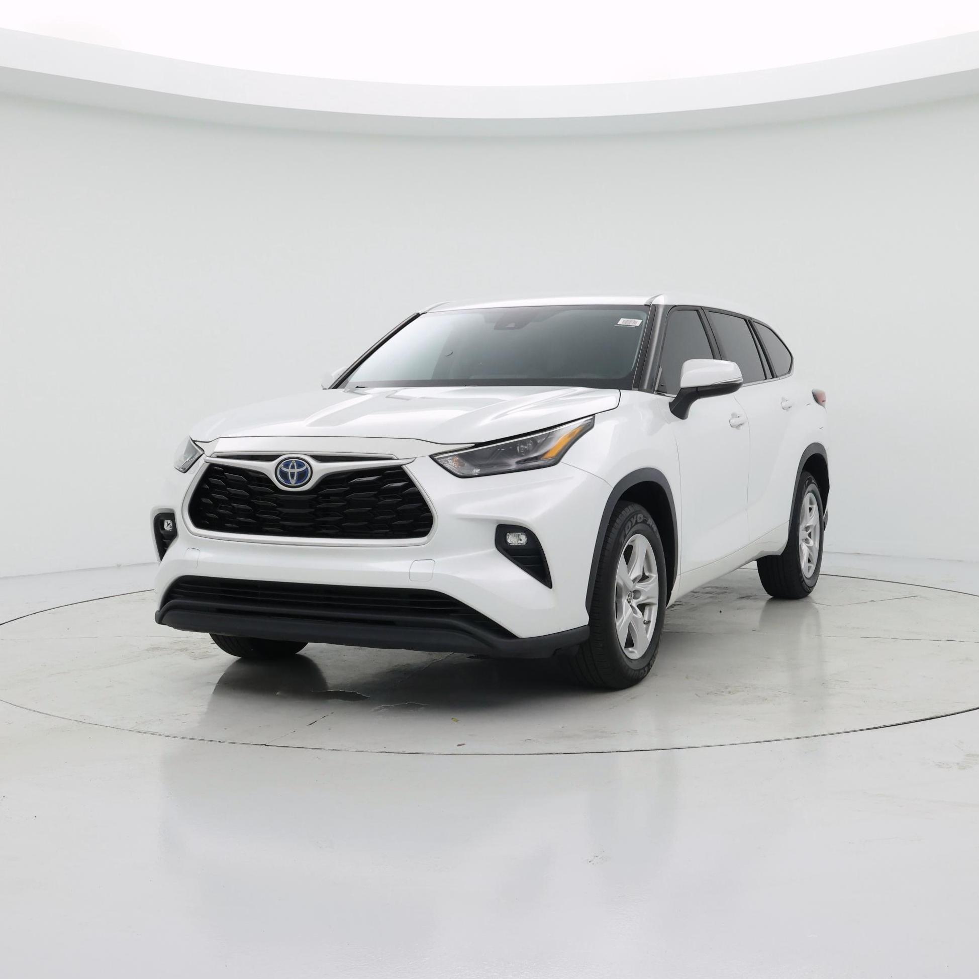 Thumbnail: 2023 Toyota Highlander - 4