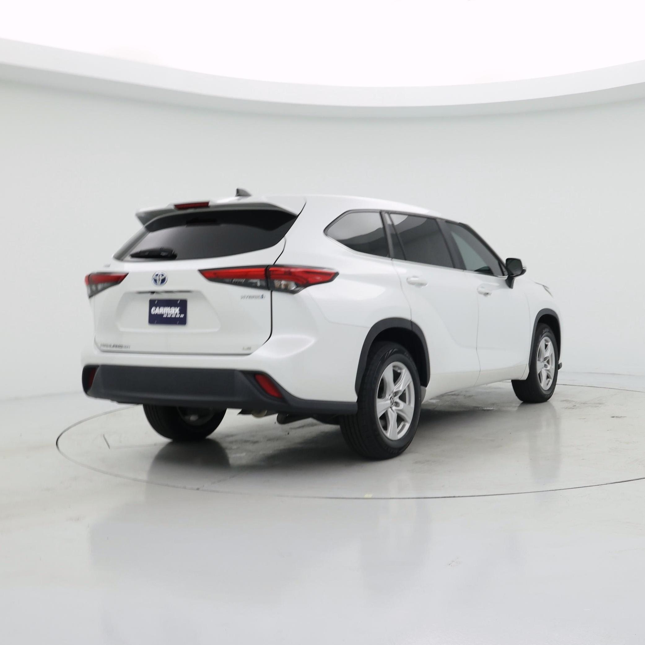 Thumbnail: 2023 Toyota Highlander - 8