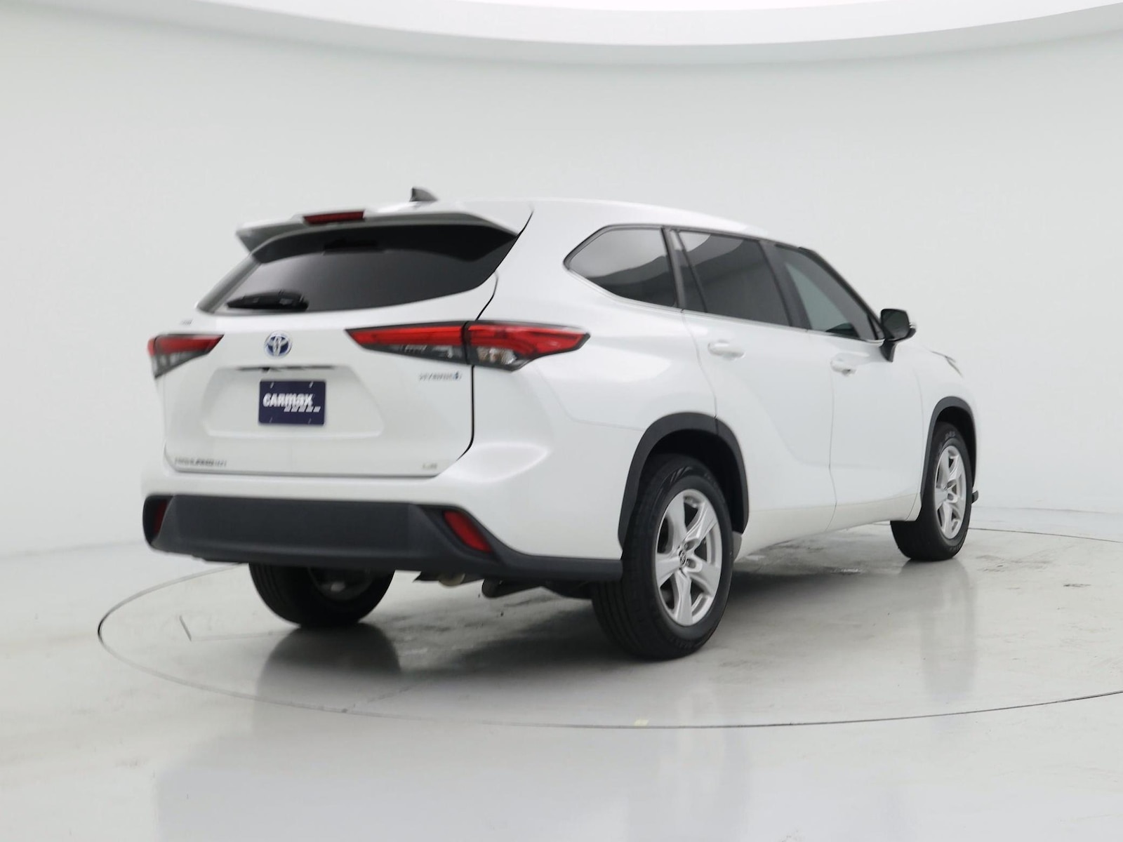 2023 Toyota Highlander LE - Photo 9