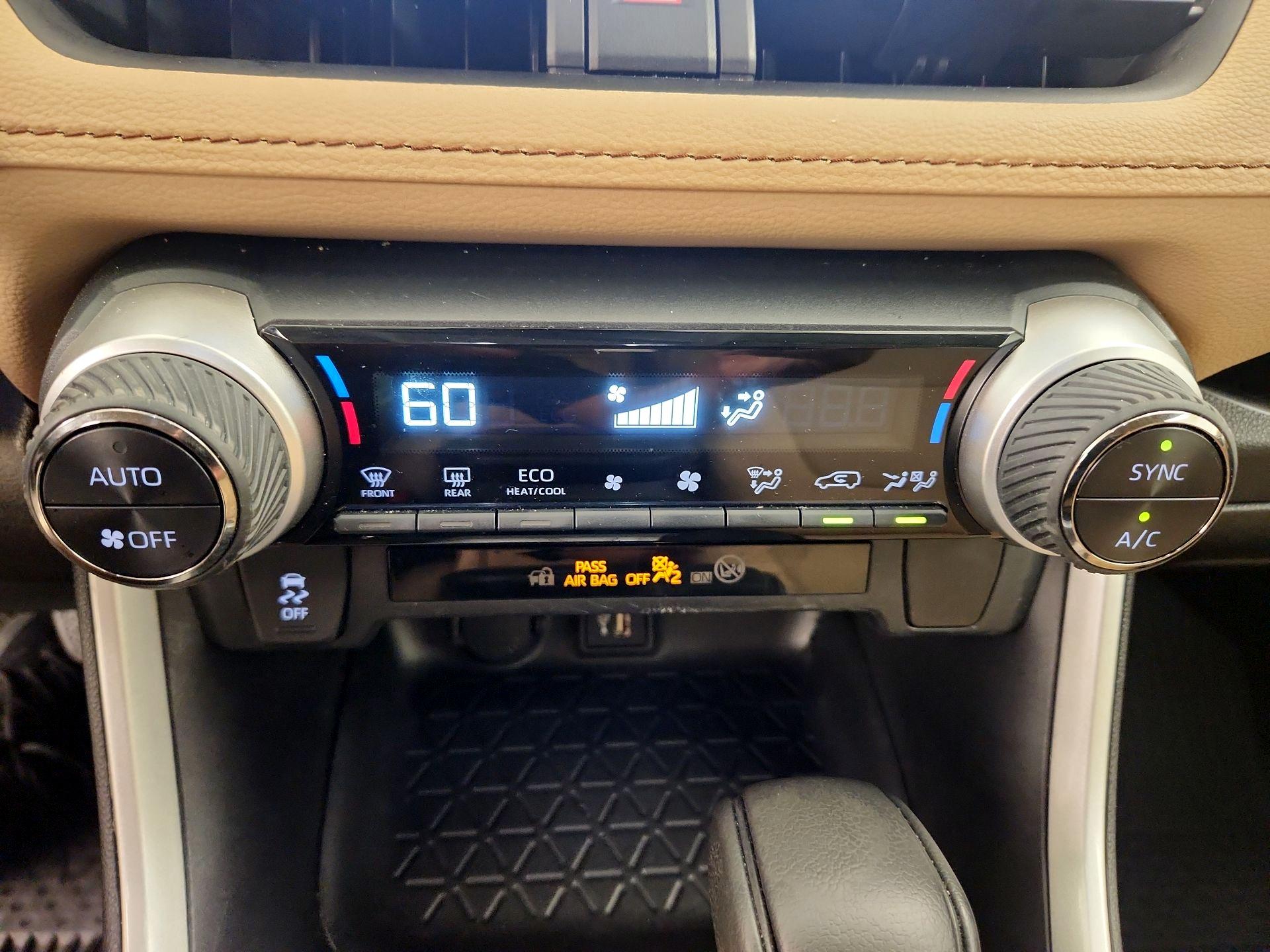 Thumbnail: 2024 Toyota RAV4 - 16