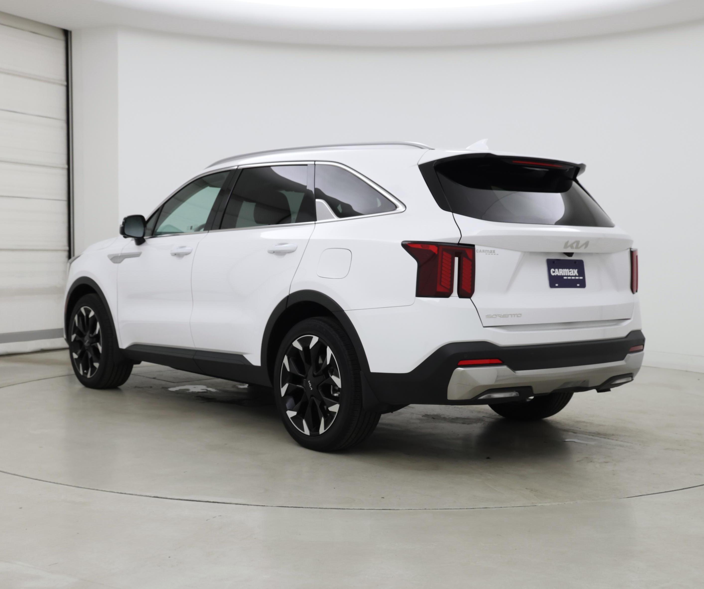 Thumbnail: 2025 Kia Sorento - 2