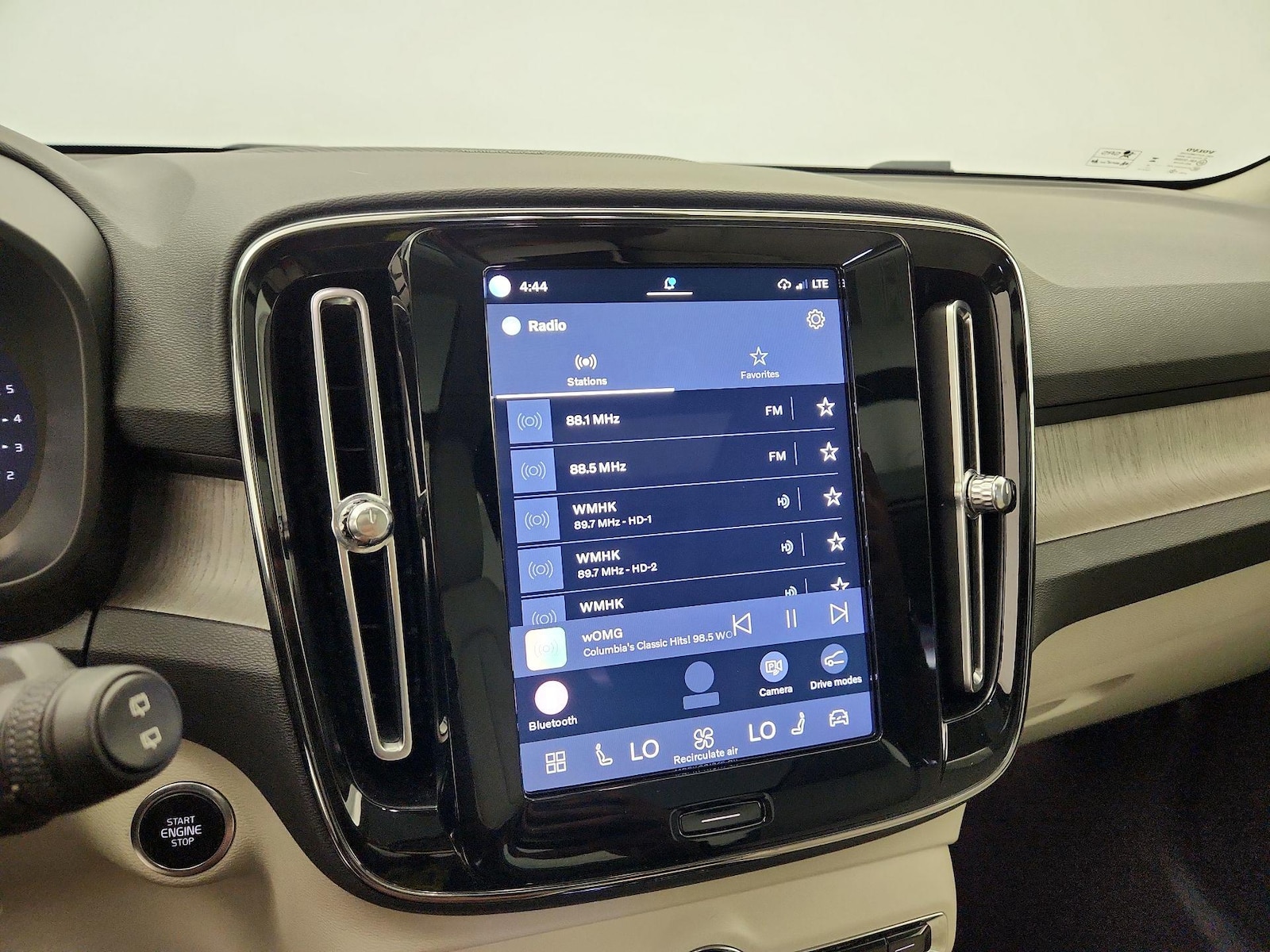 2023 Volvo XC40 Ultimate - Photo 16