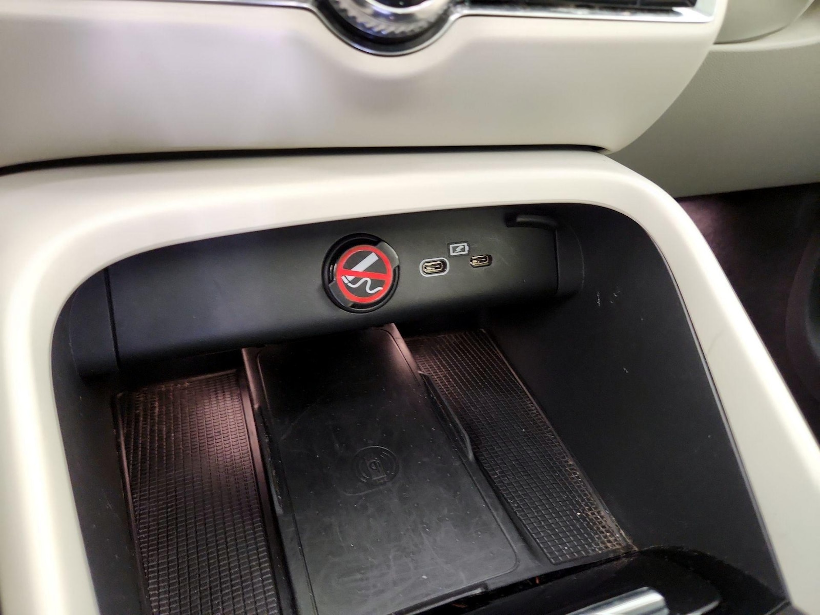 2023 Volvo XC40 Ultimate - Photo 19