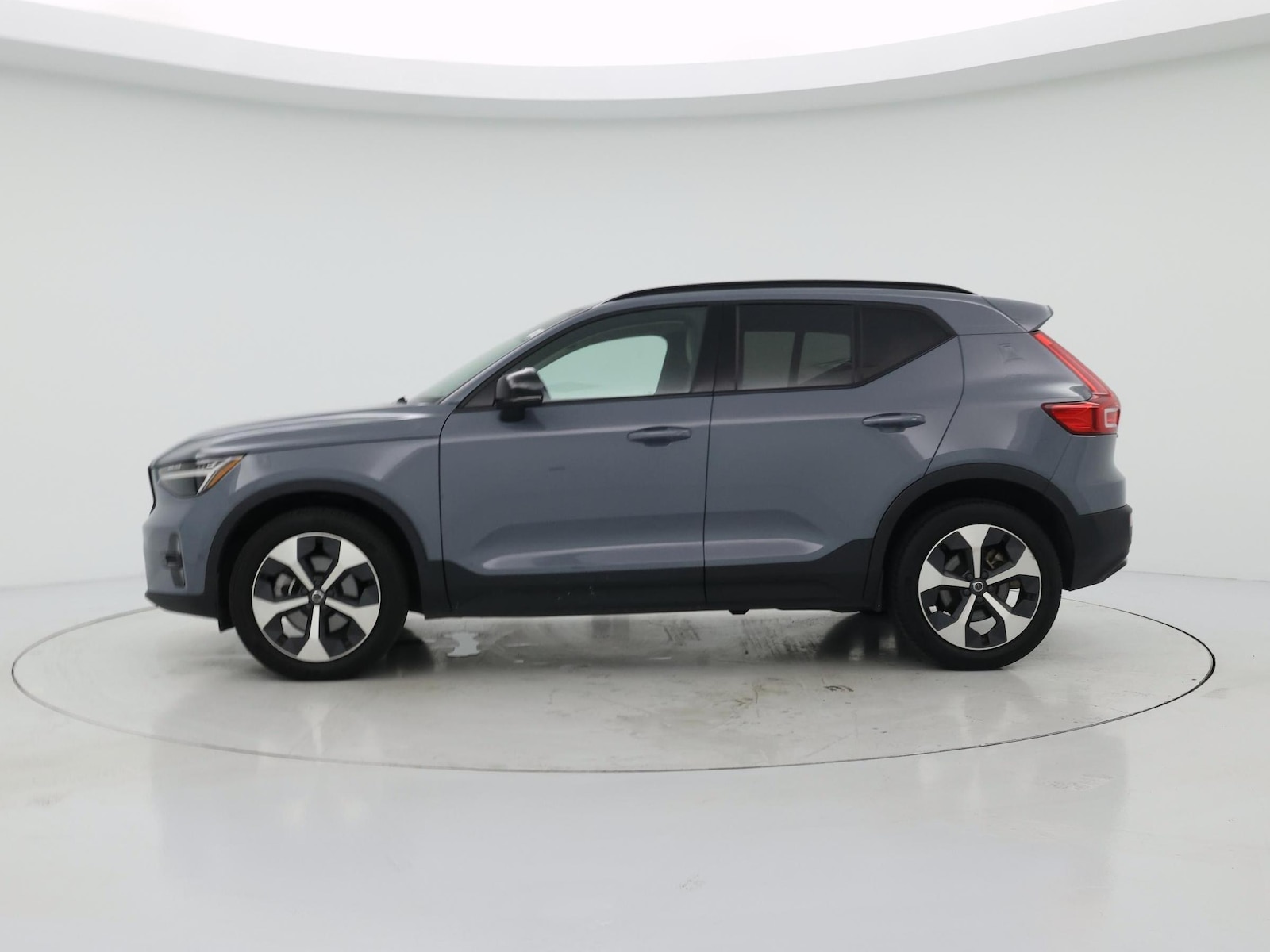 2023 Volvo XC40 Ultimate - Photo 4
