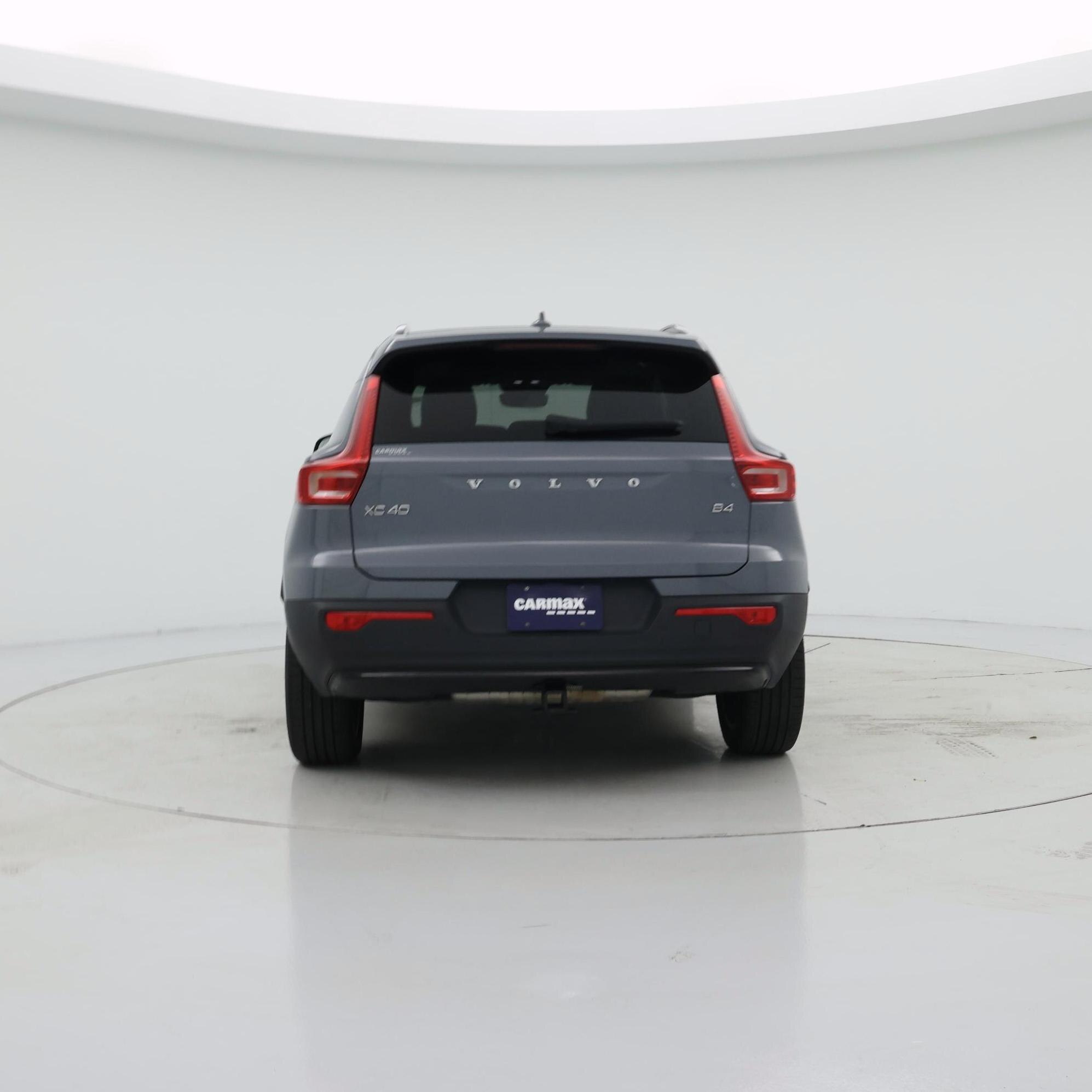 Thumbnail: 2023 Volvo XC40 - 6