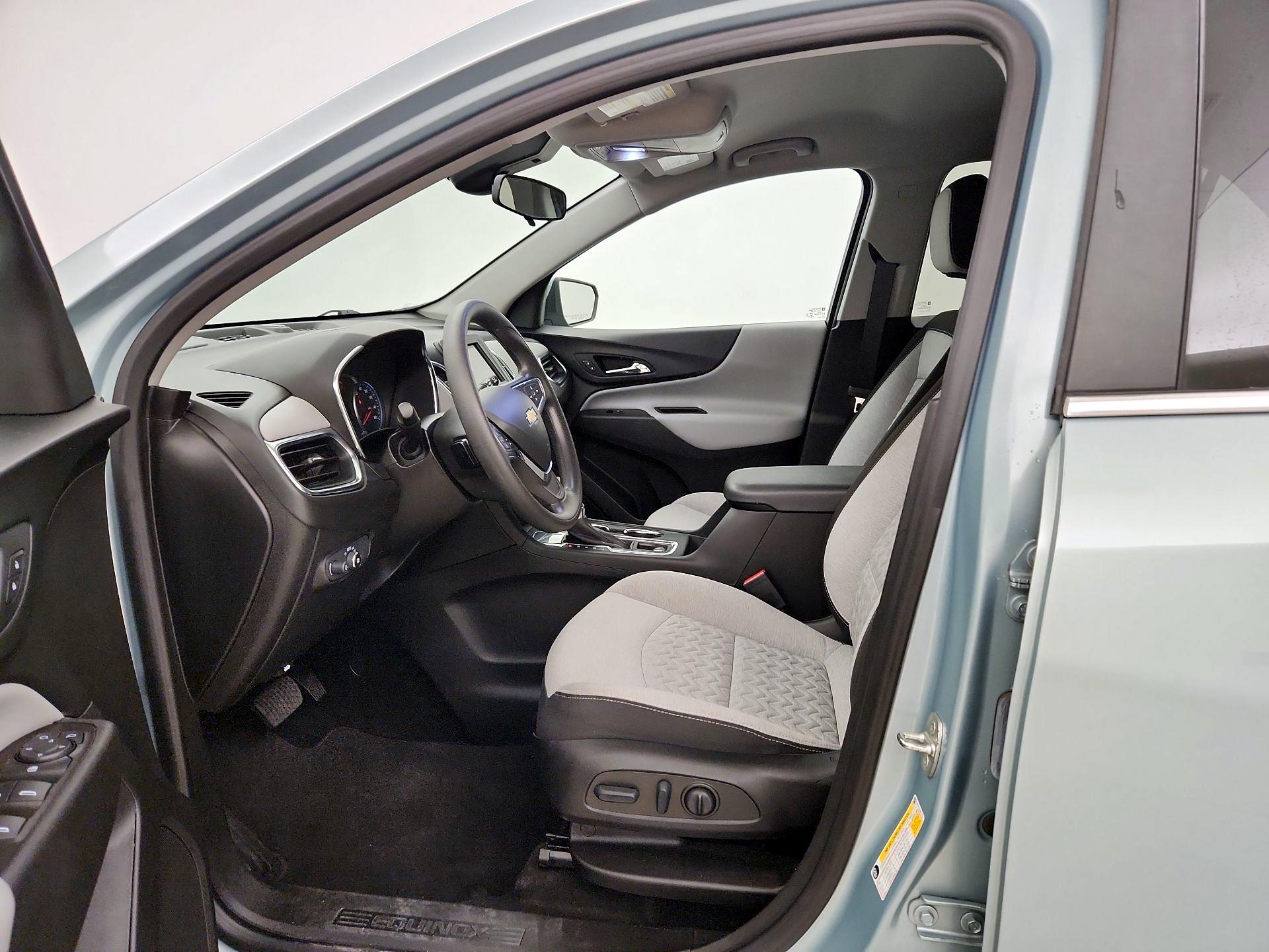 Thumbnail: 2022 Chevrolet Equinox - 11