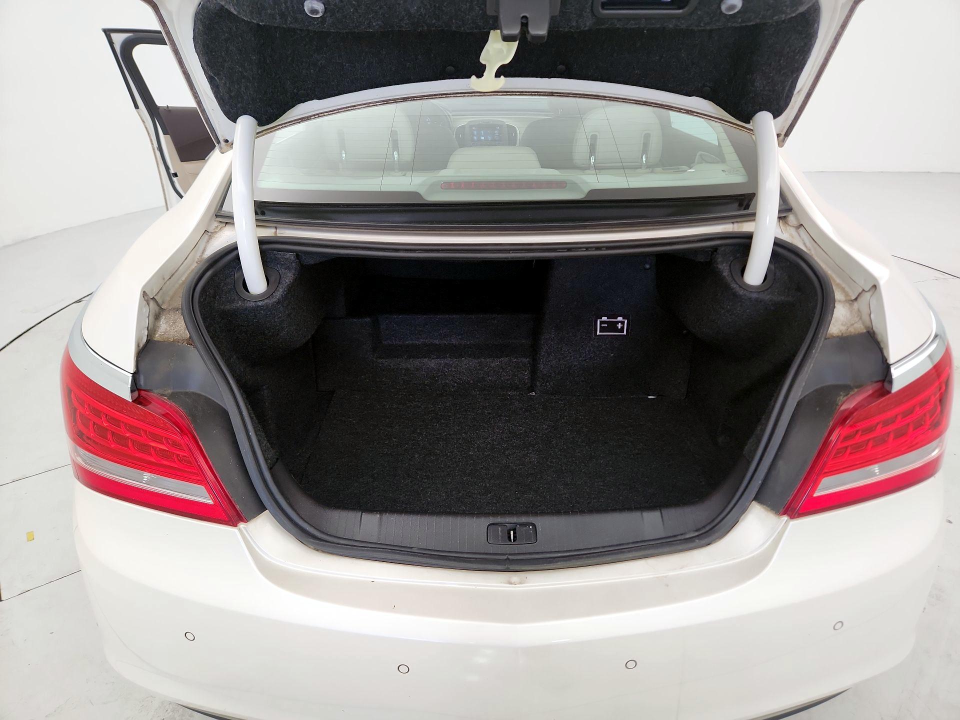 Thumbnail: 2014 Buick LaCrosse - 20
