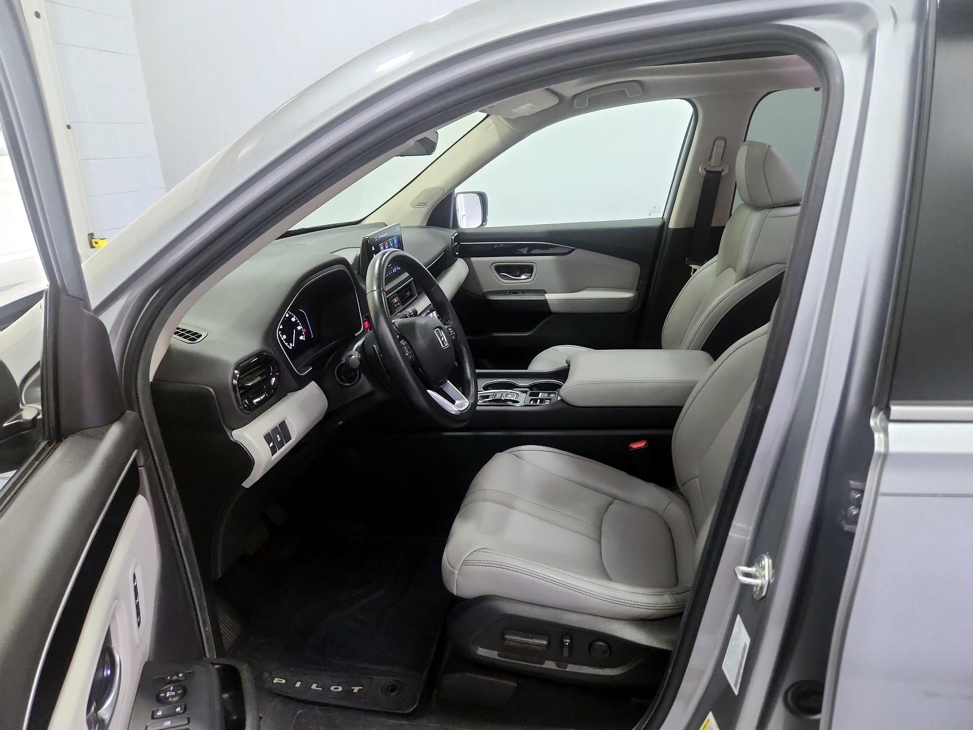Thumbnail: 2025 Honda Pilot - 11