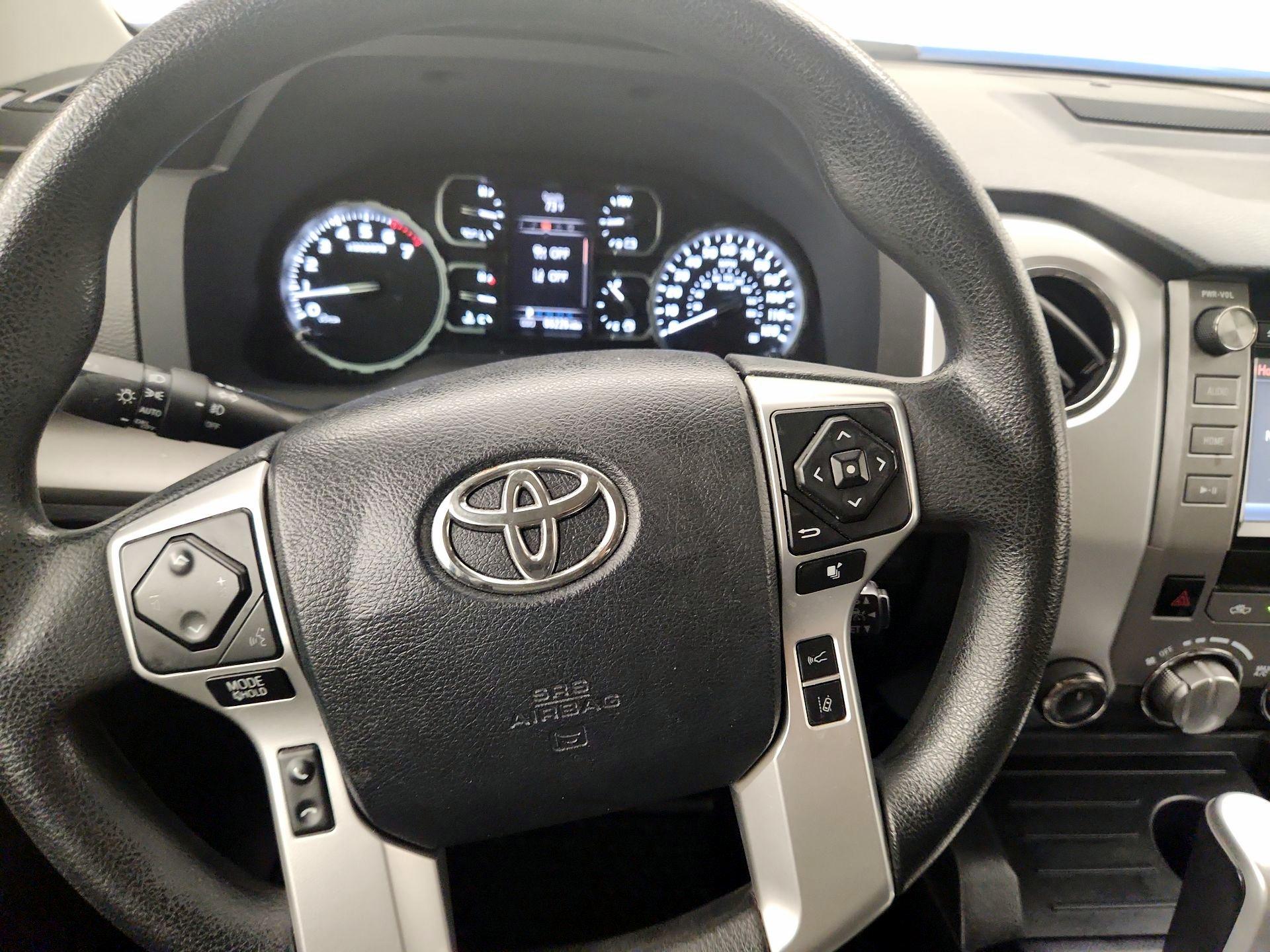 Thumbnail: 2018 Toyota Tundra - 10