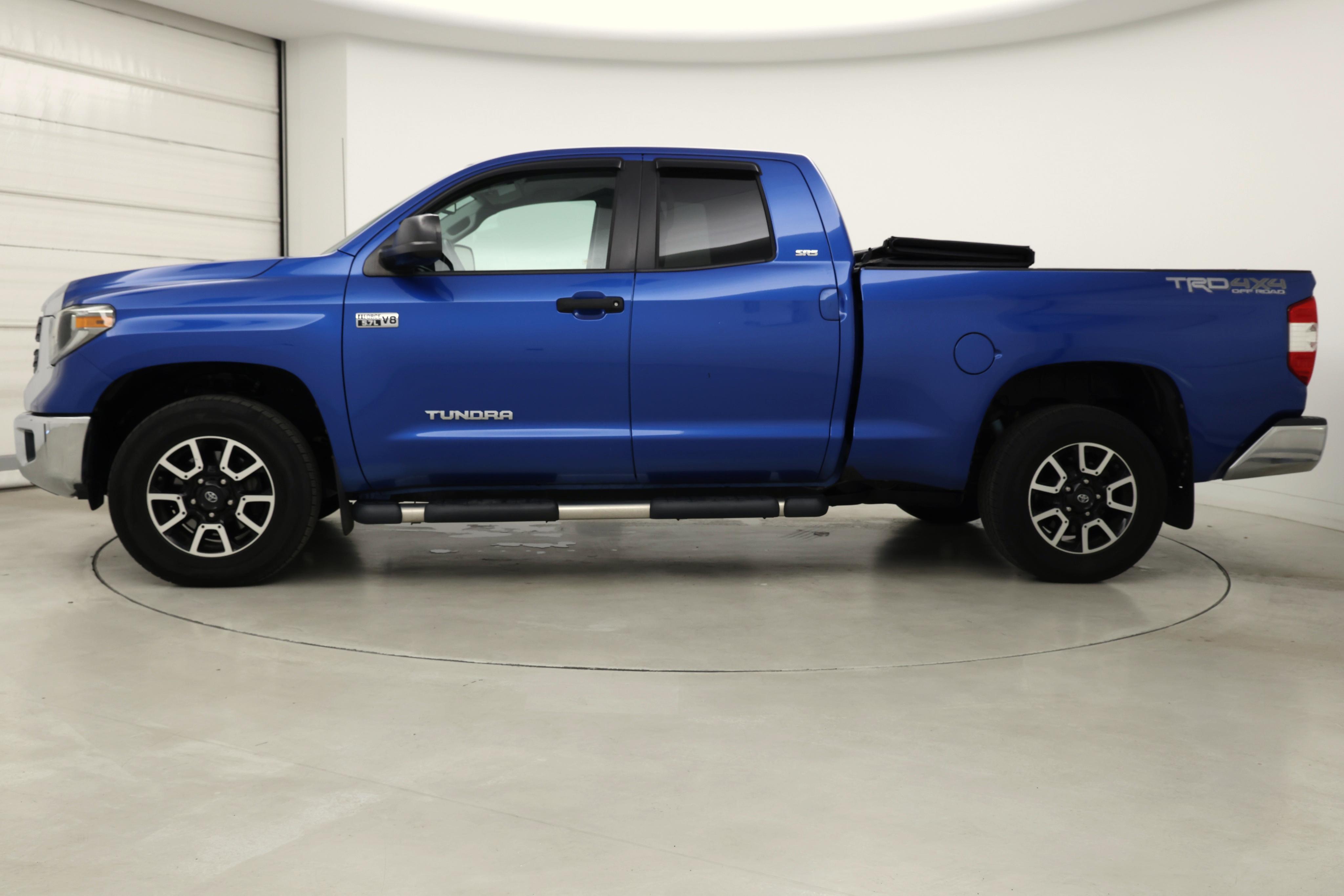 Thumbnail: 2018 Toyota Tundra - 3