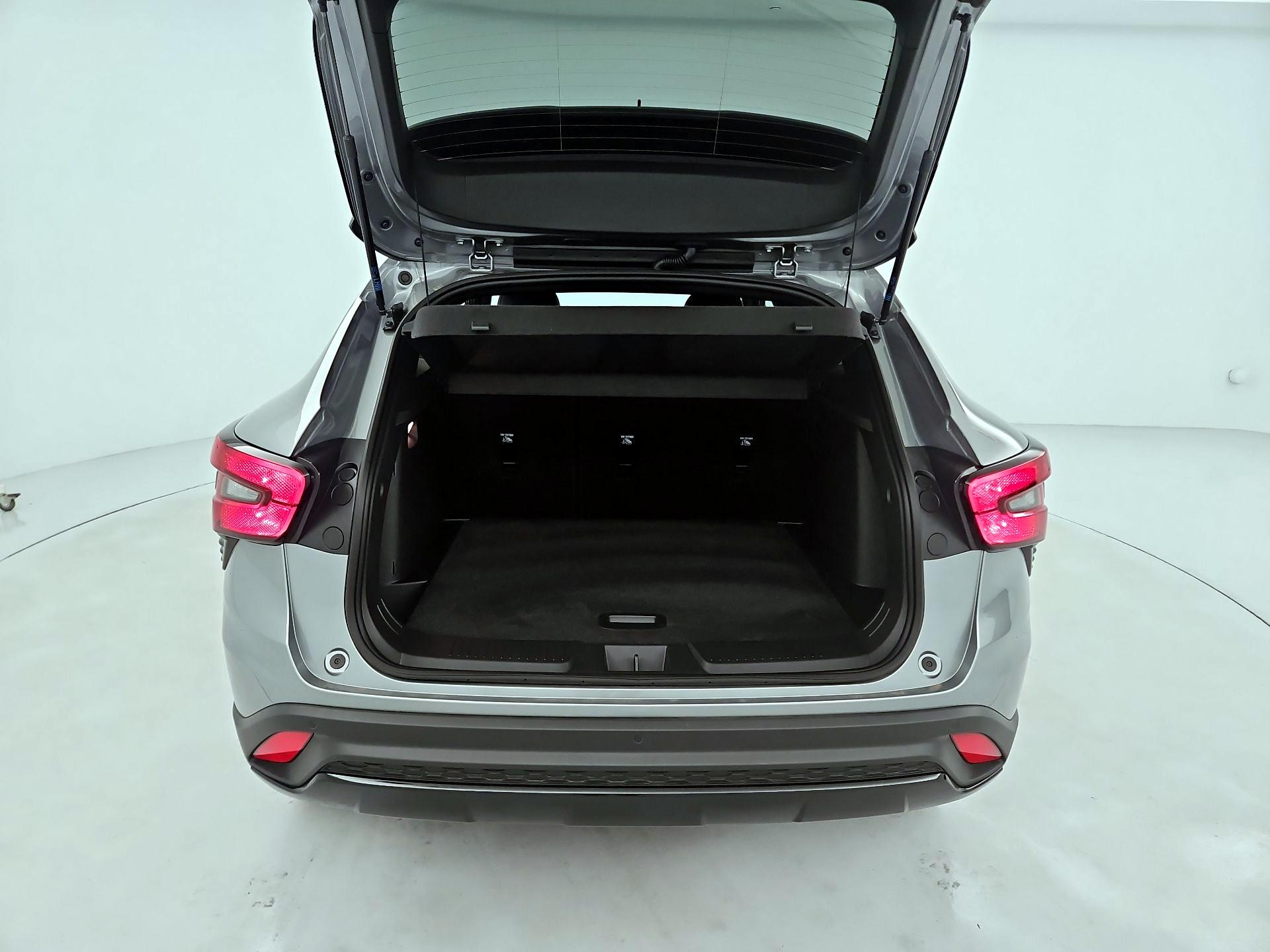 Thumbnail: 2026 Chevrolet Trax - 19