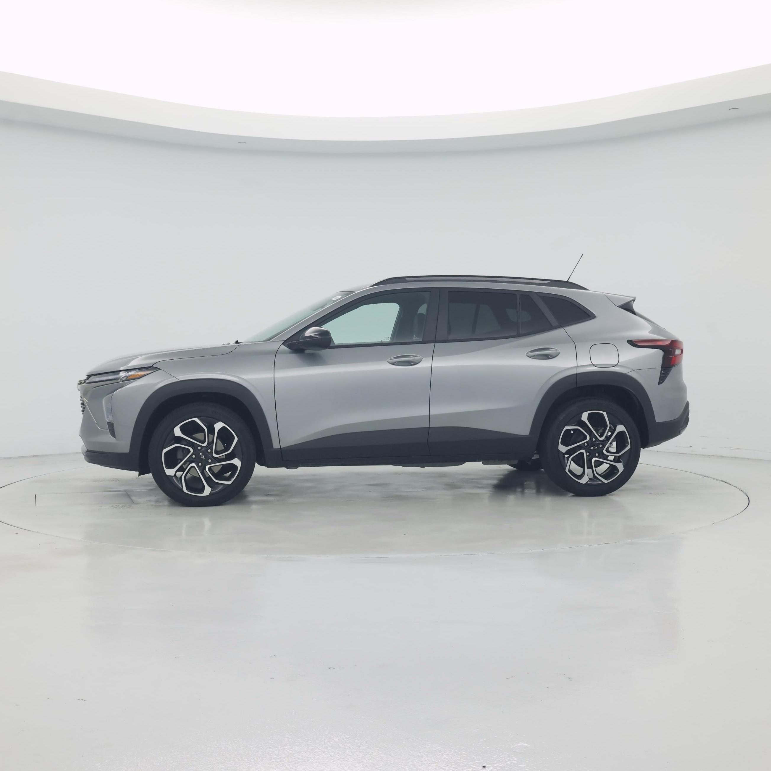 Thumbnail: 2026 Chevrolet Trax - 3