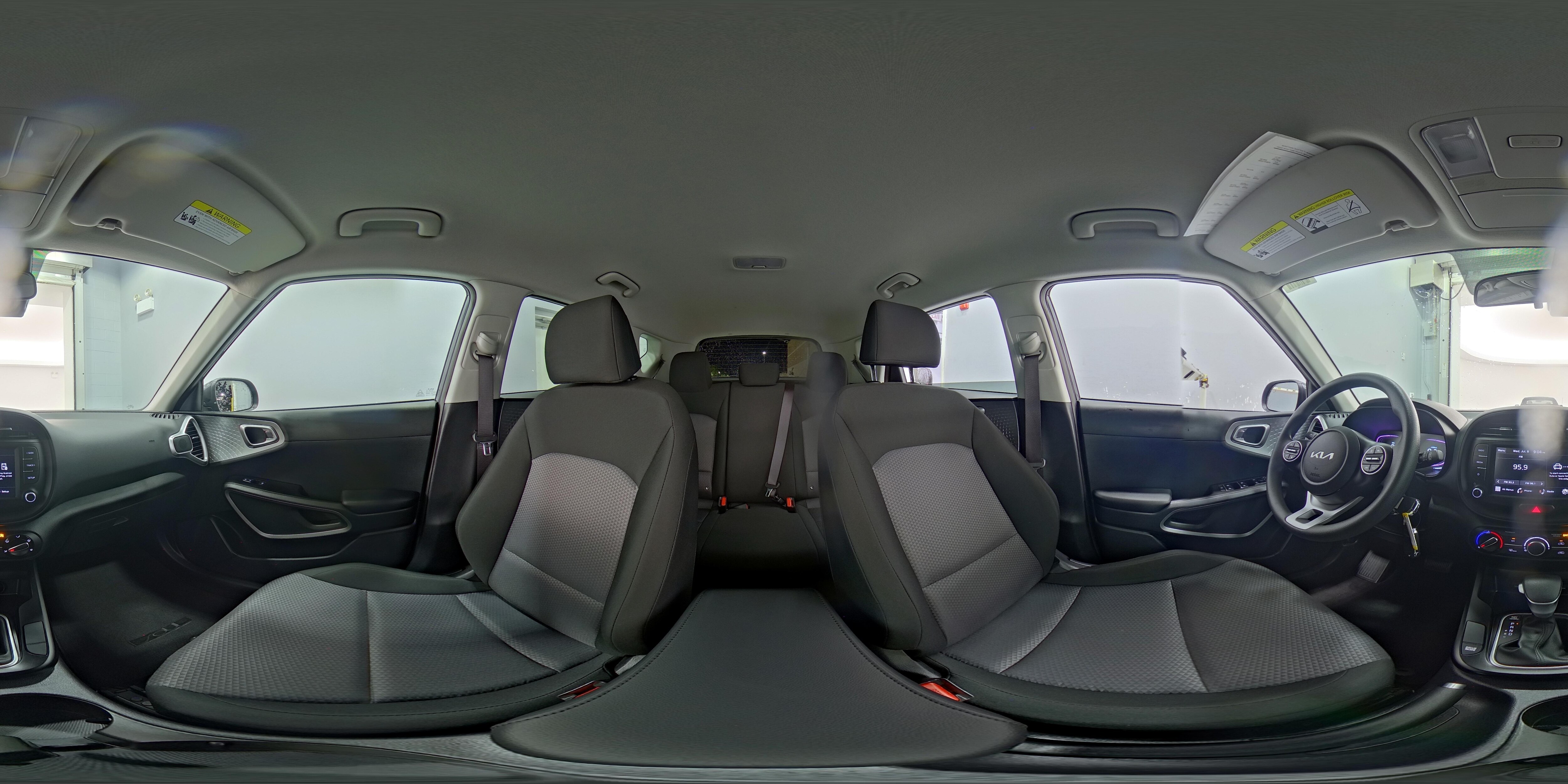 2025 Kia Soul LX - Photo 24