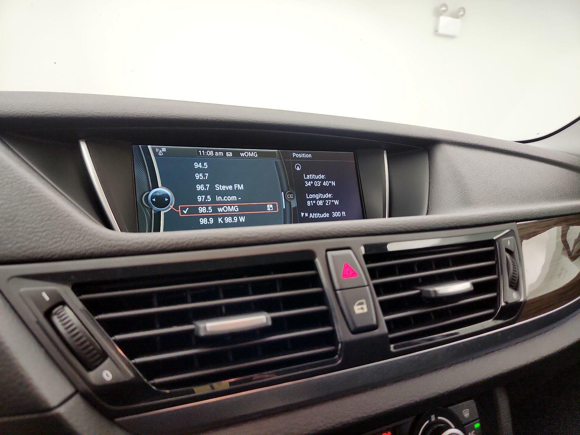 Thumbnail: 2015 BMW X1 - 15