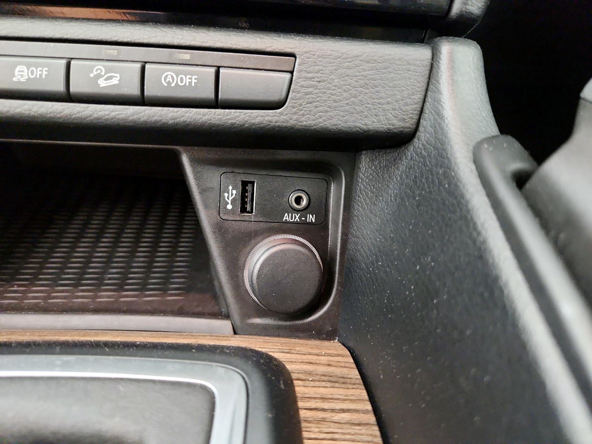 Thumbnail: 2015 BMW X1 - 18