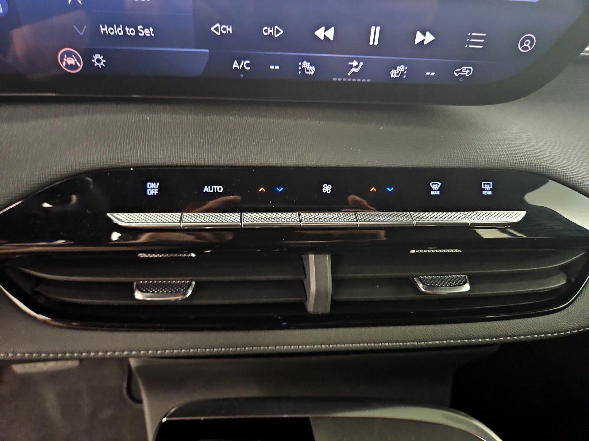 Thumbnail: 2026 Buick Enclave - 17
