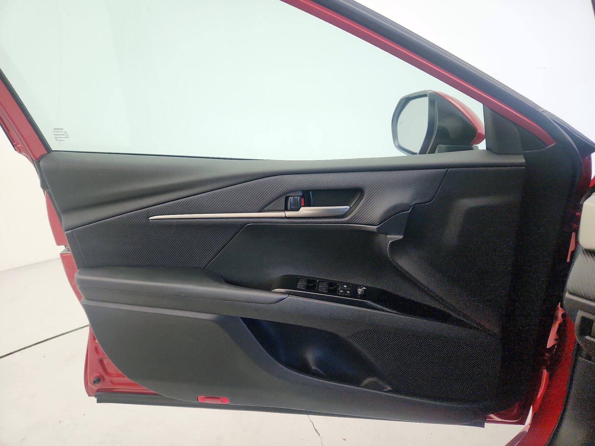 Thumbnail: 2026 Toyota Camry - 12