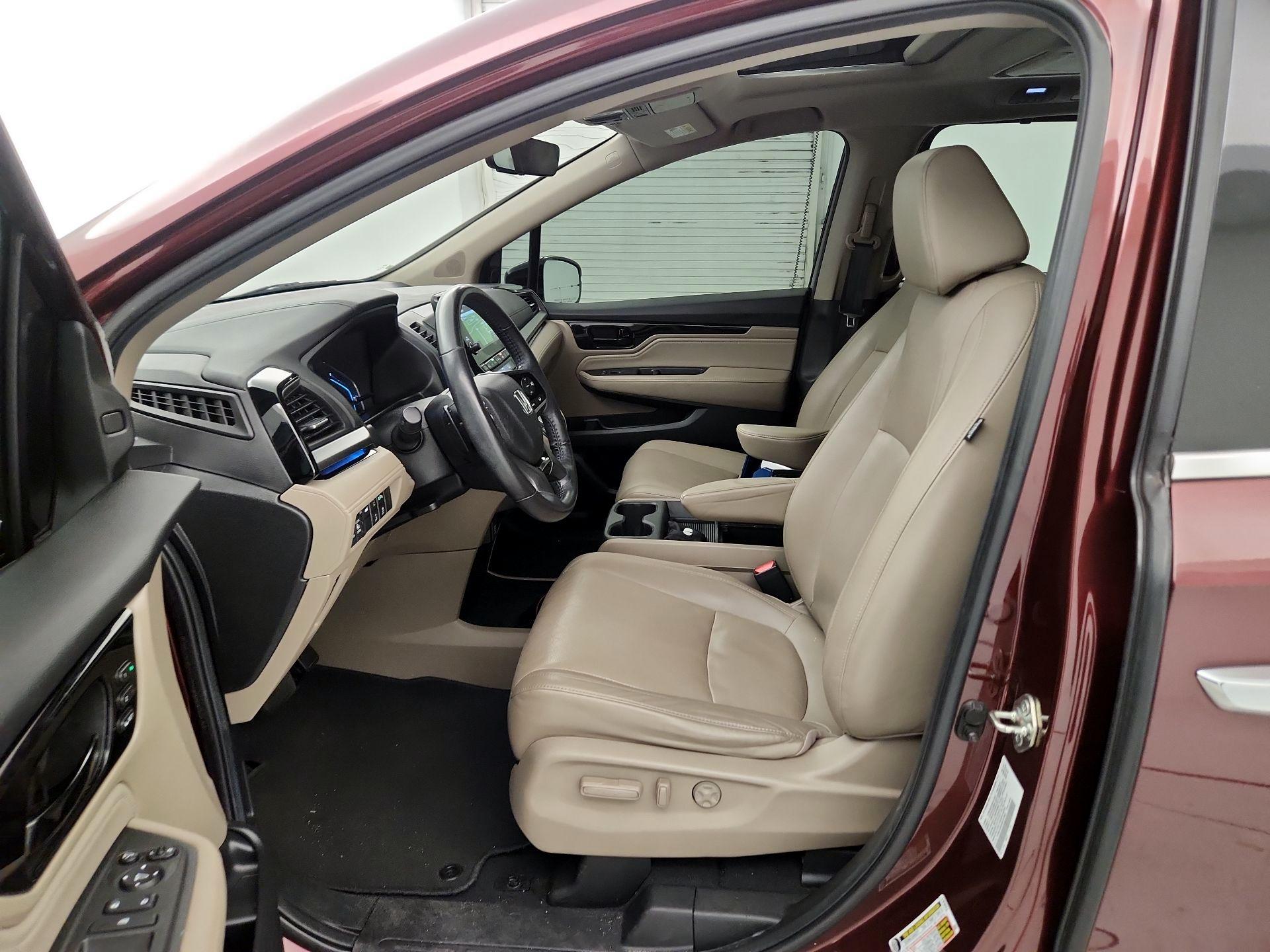 Thumbnail: 2019 Honda Odyssey - 9