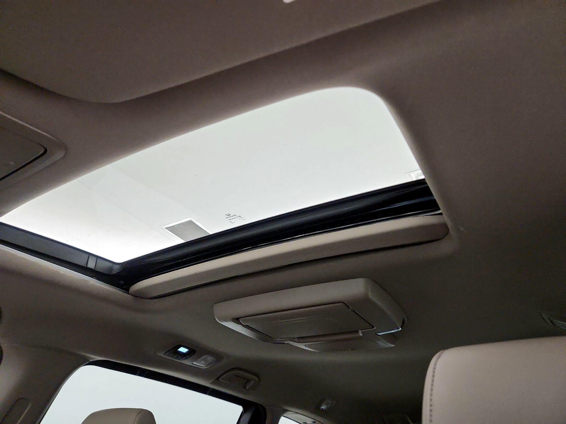 Thumbnail: 2019 Honda Odyssey - 18