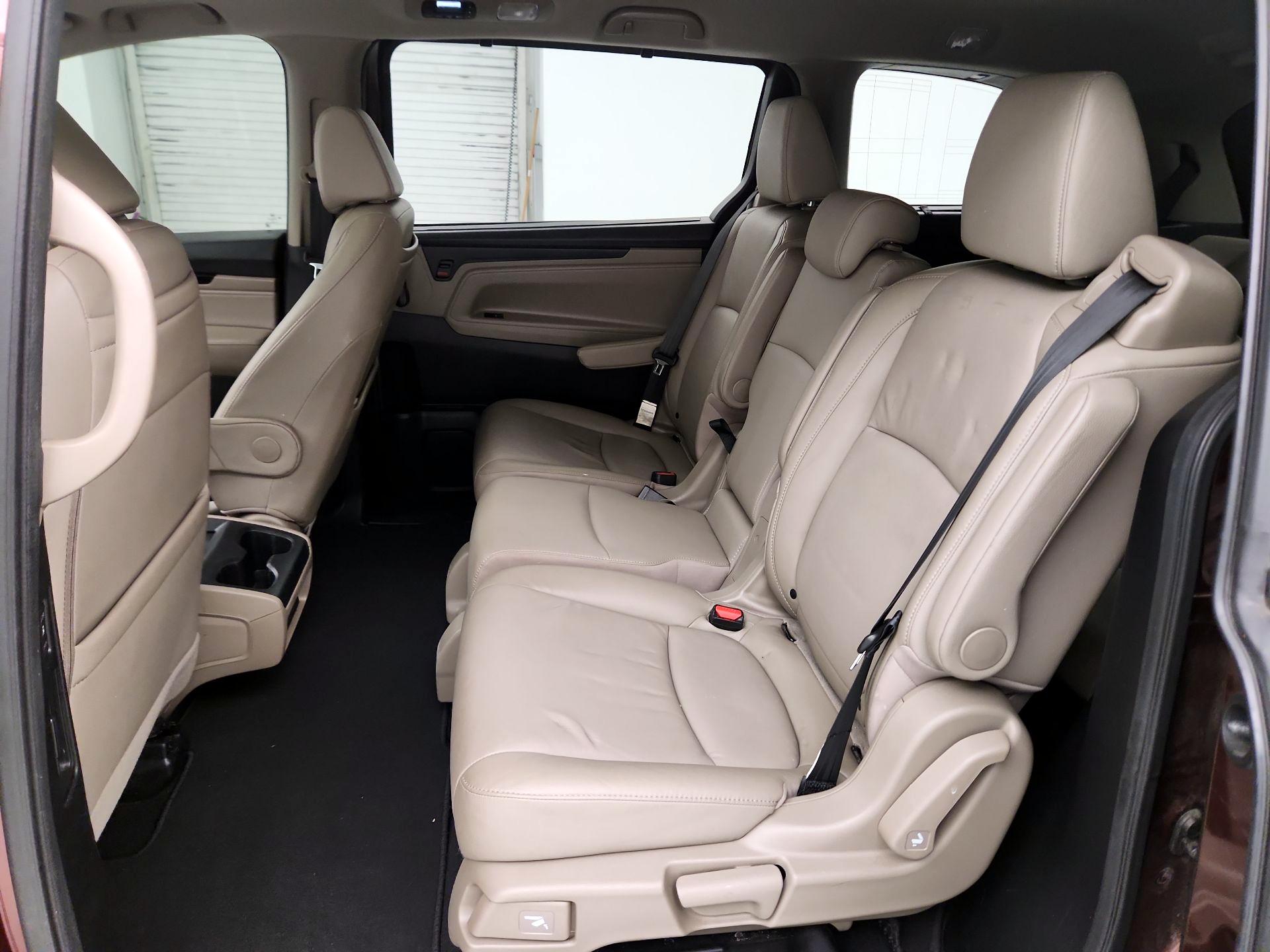 Thumbnail: 2019 Honda Odyssey - 19