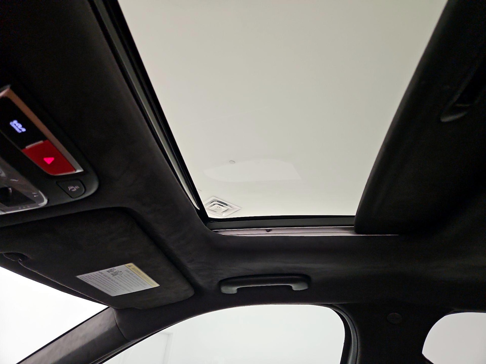 Sunroof(s) & Skylight(s)