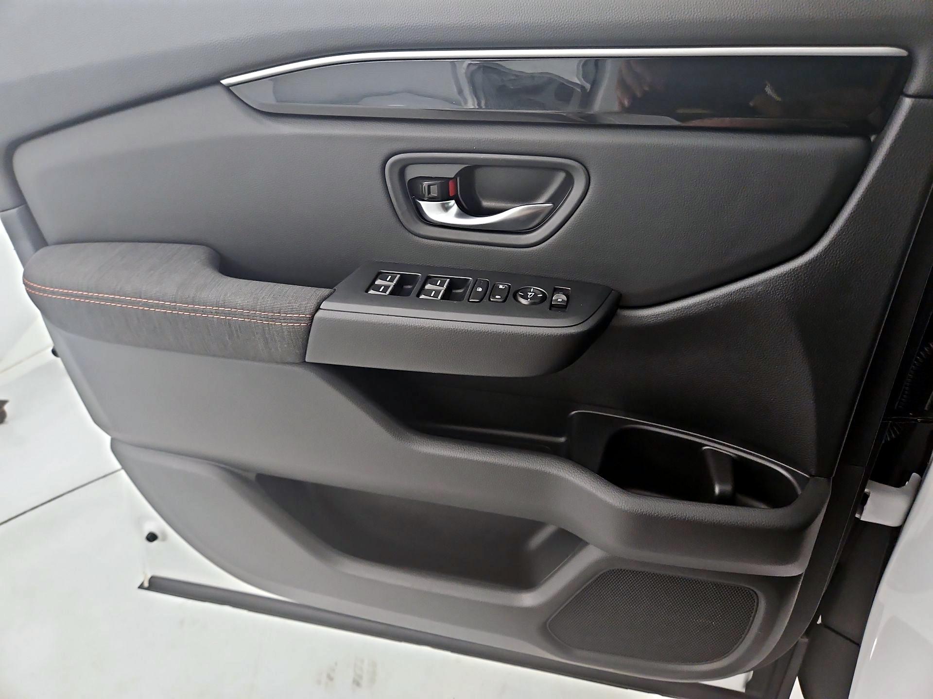 Thumbnail: 2025 Honda Pilot - 12