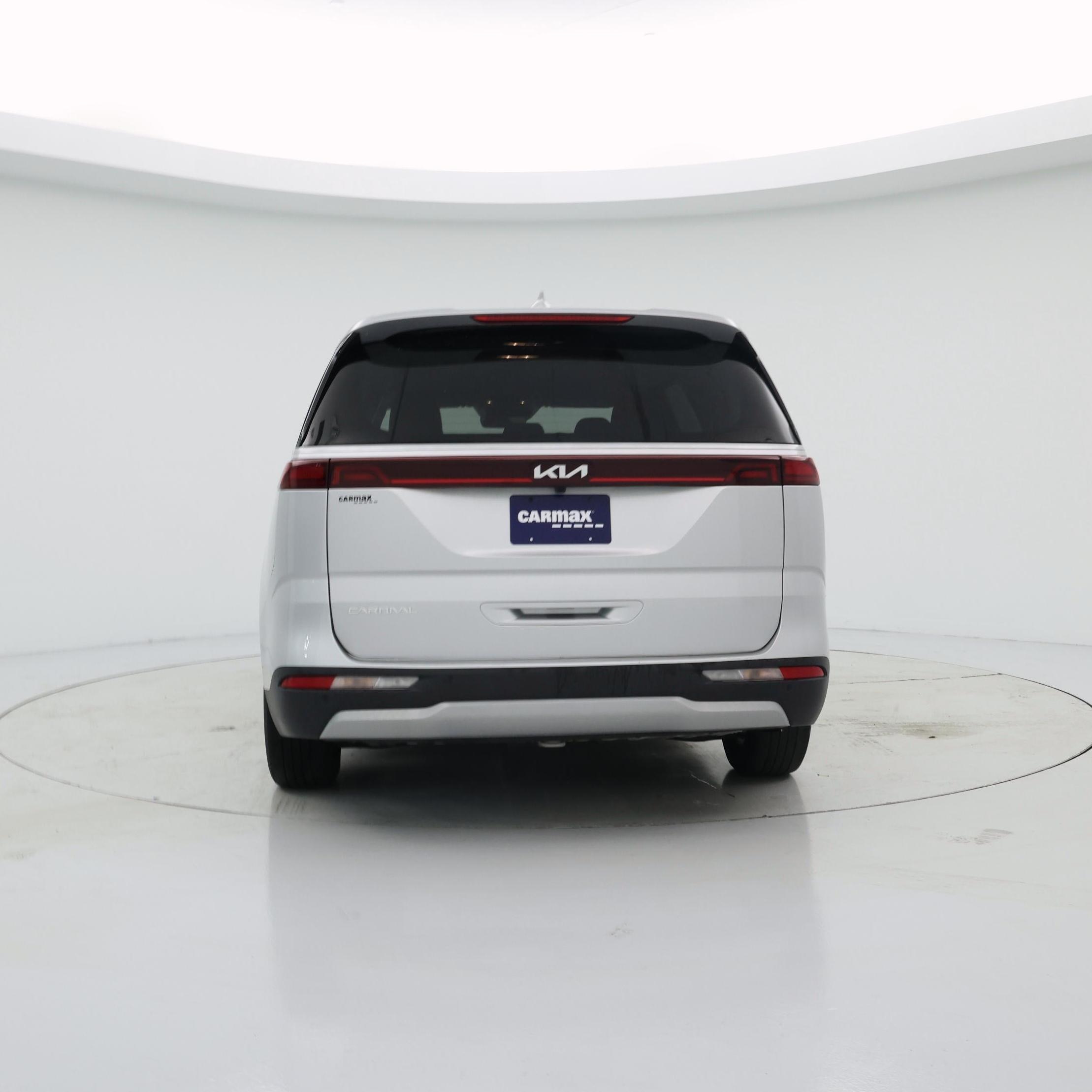 Thumbnail: 2023 Kia Carnival - 6