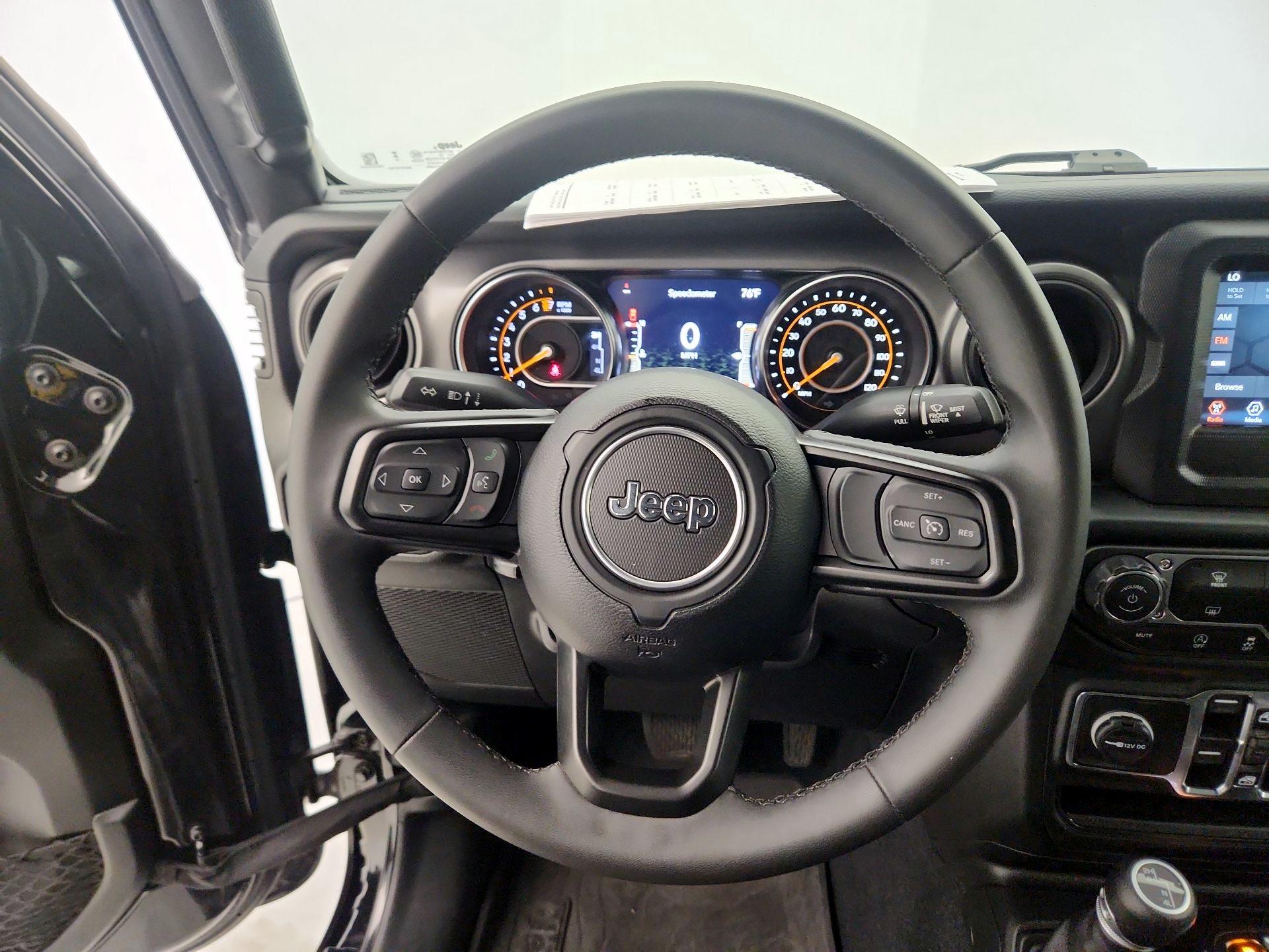 Thumbnail: 2023 Jeep Gladiator - 10