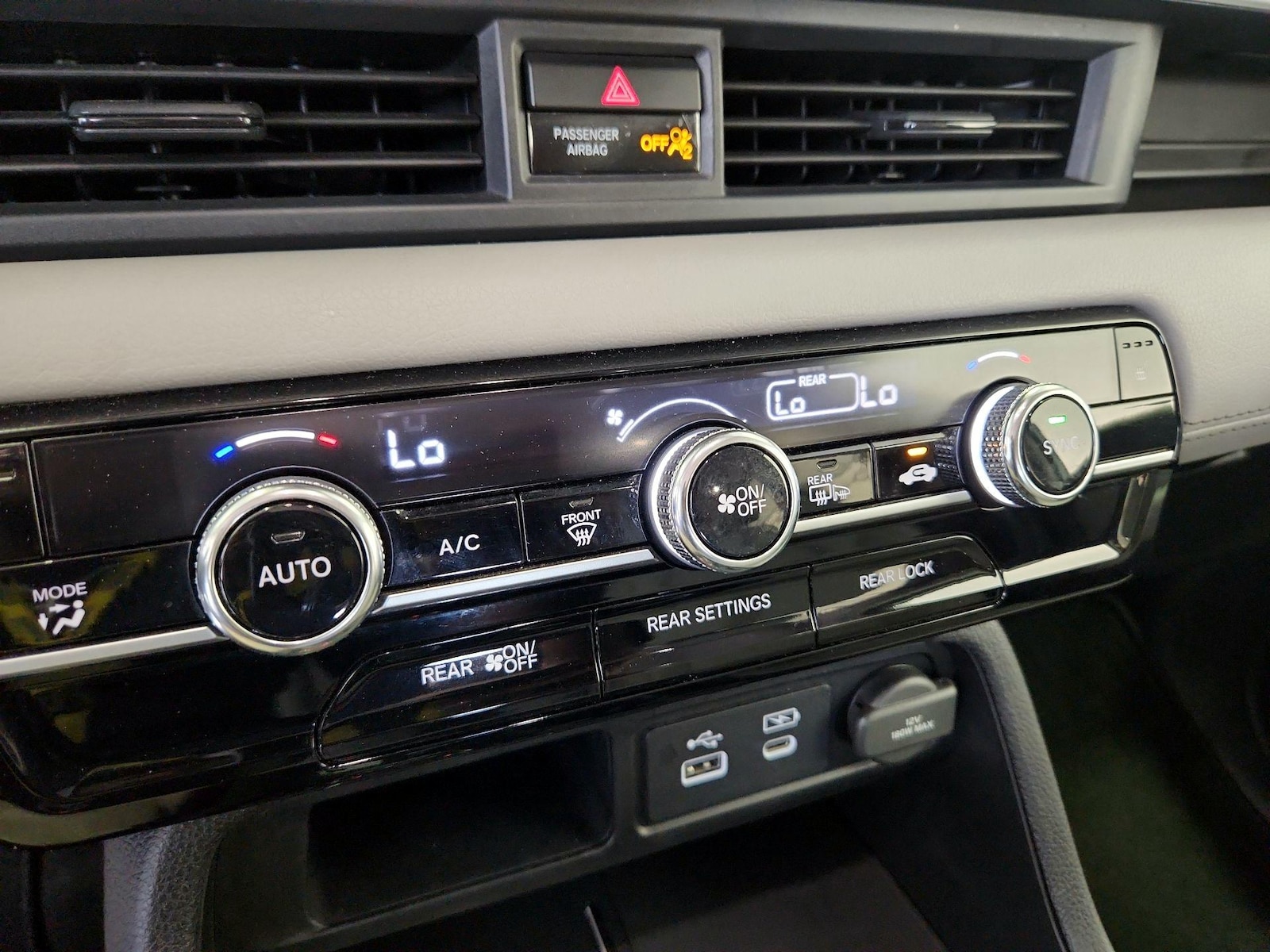 2025 Honda Pilot EX-L - Photo 17