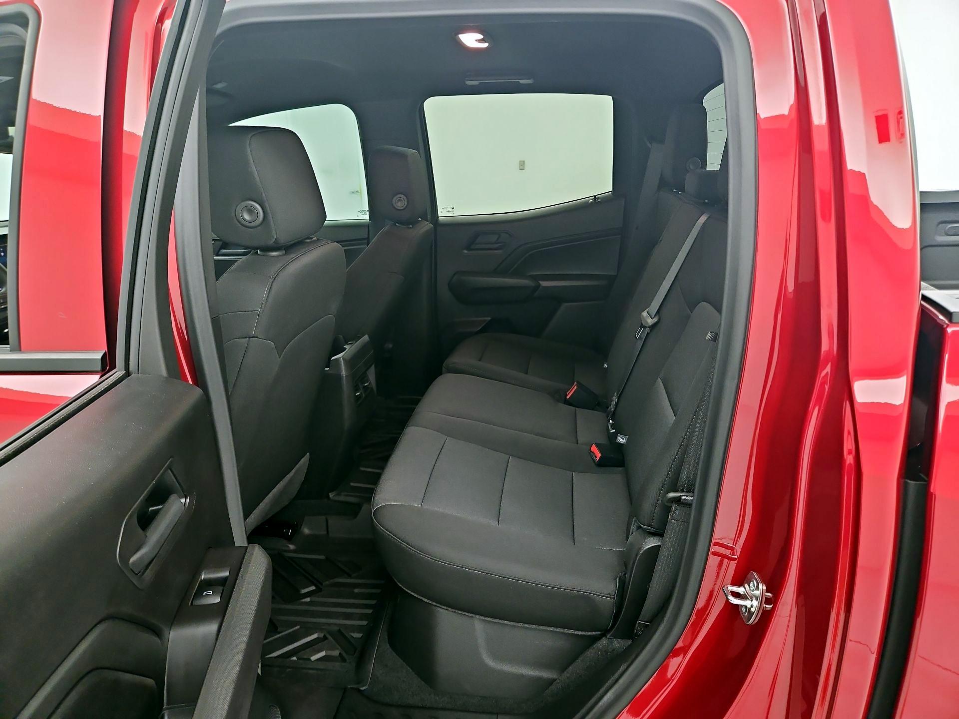 Thumbnail: 2026 Chevrolet Colorado - 19