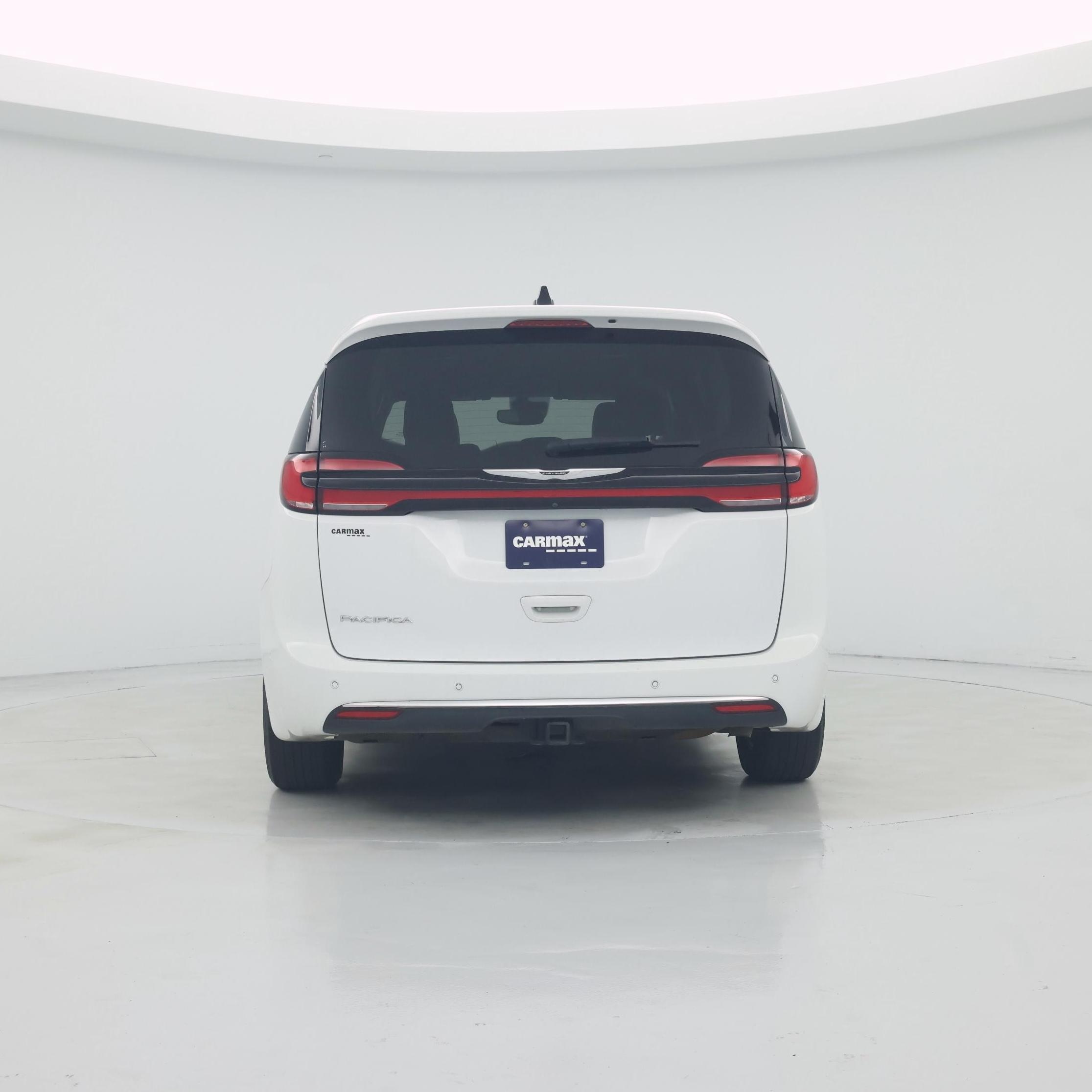 Thumbnail: 2023 Chrysler Pacifica - 6