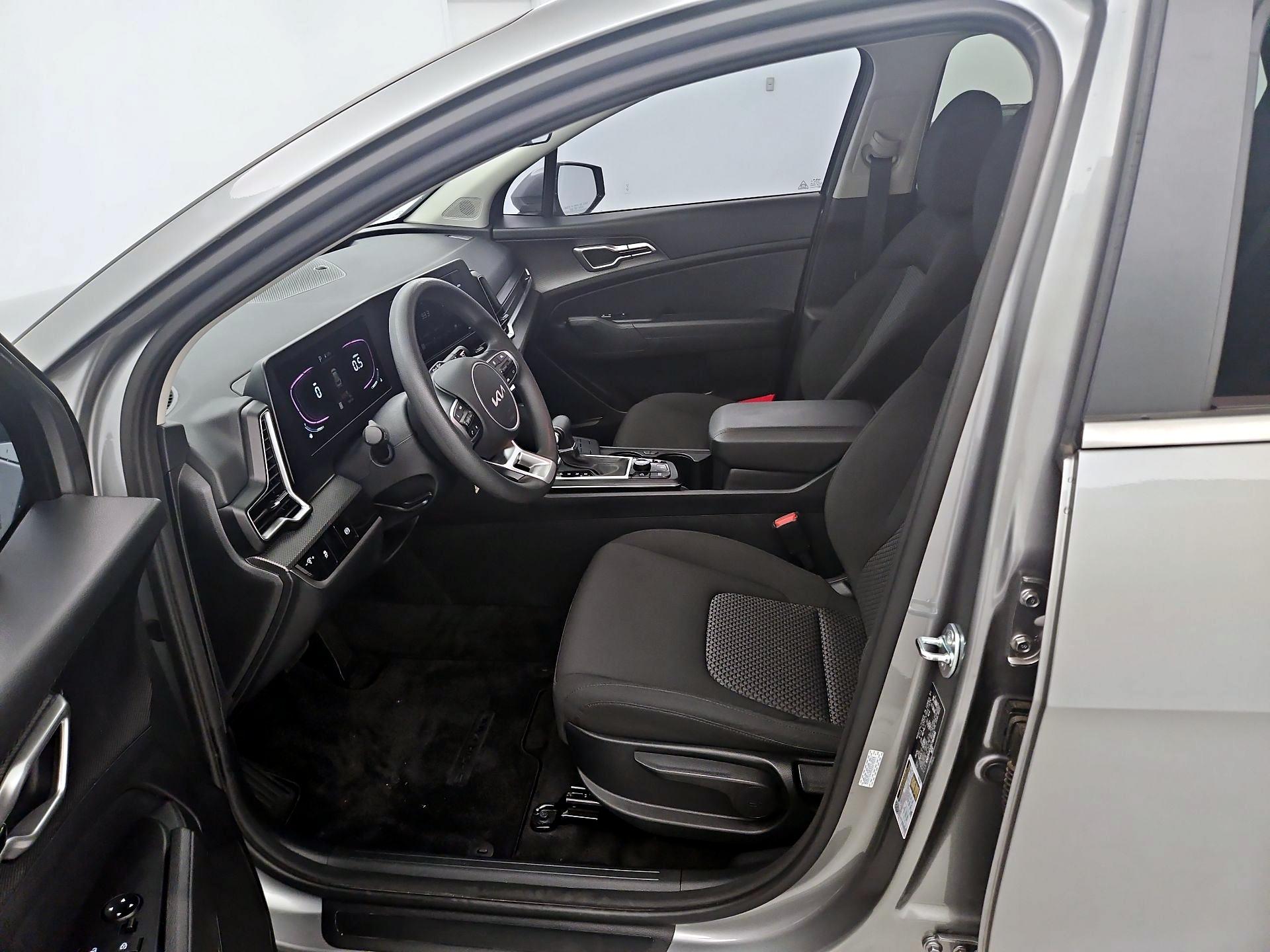 Thumbnail: 2025 Kia Sportage - 11