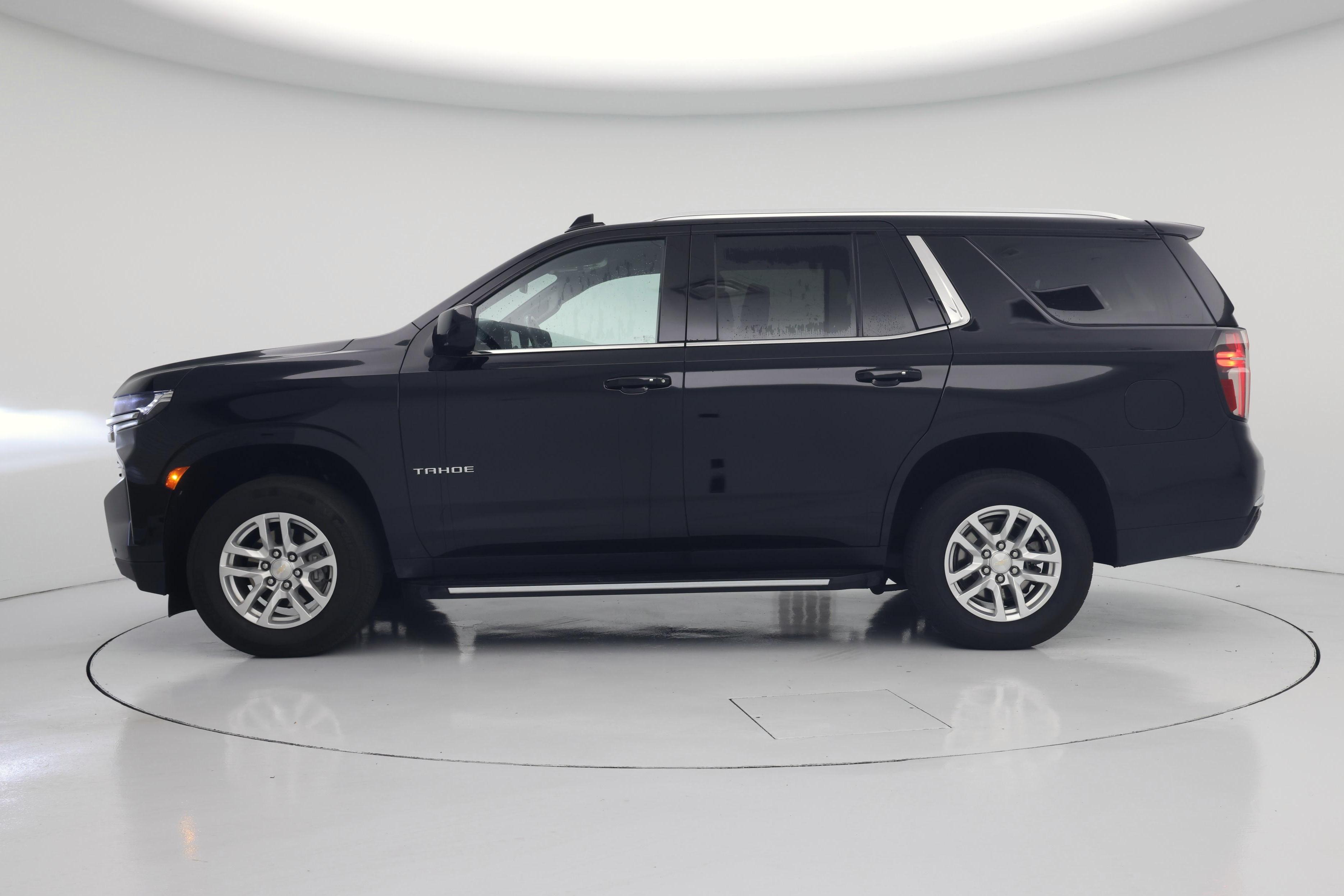 Thumbnail: 2024 Chevrolet Tahoe - 3