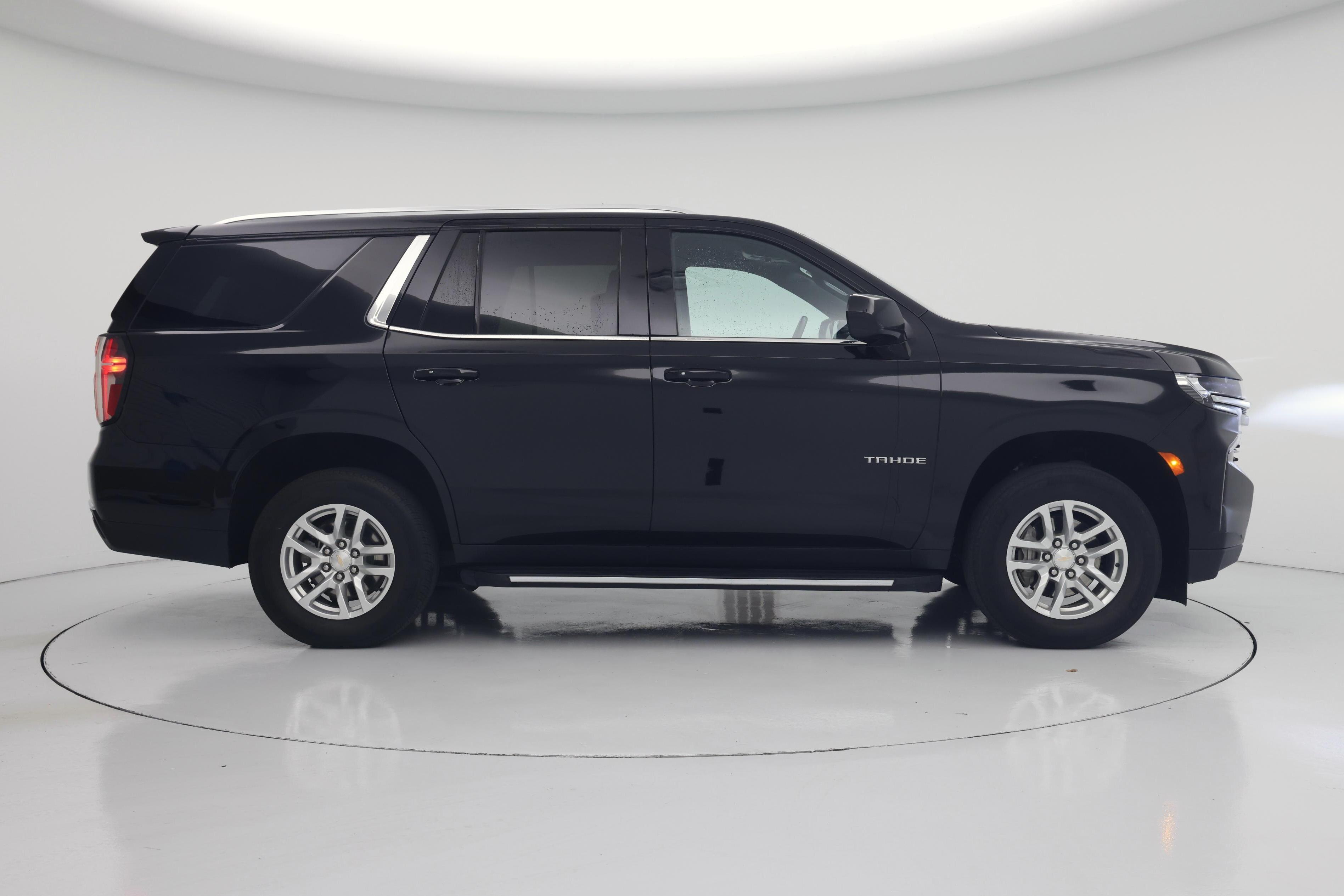 Thumbnail: 2024 Chevrolet Tahoe - 7