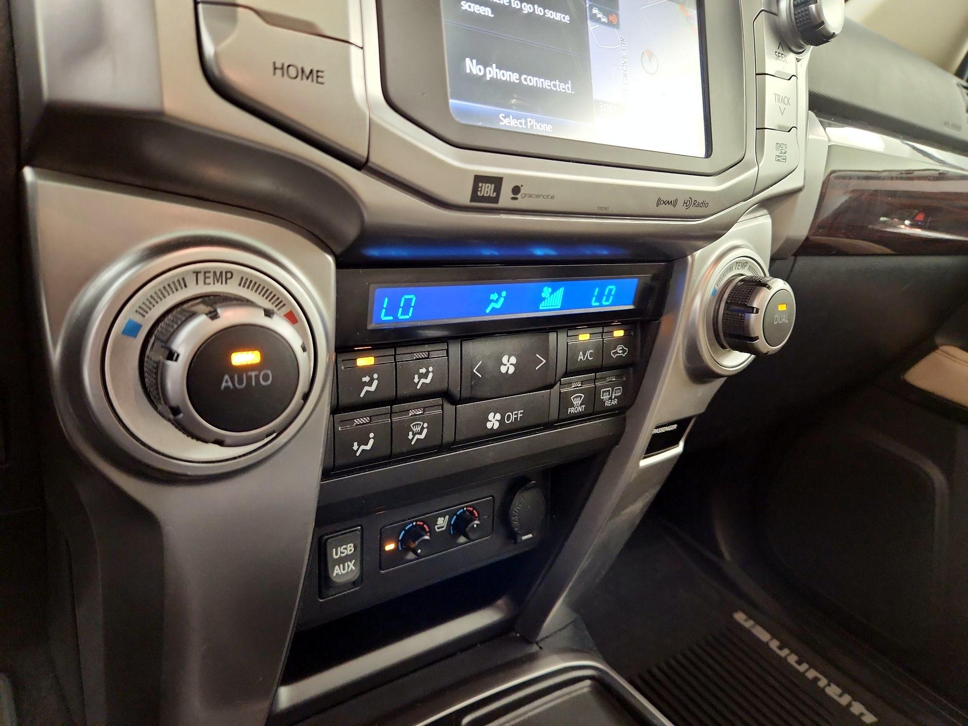 Thumbnail: 2018 Toyota 4Runner - 15