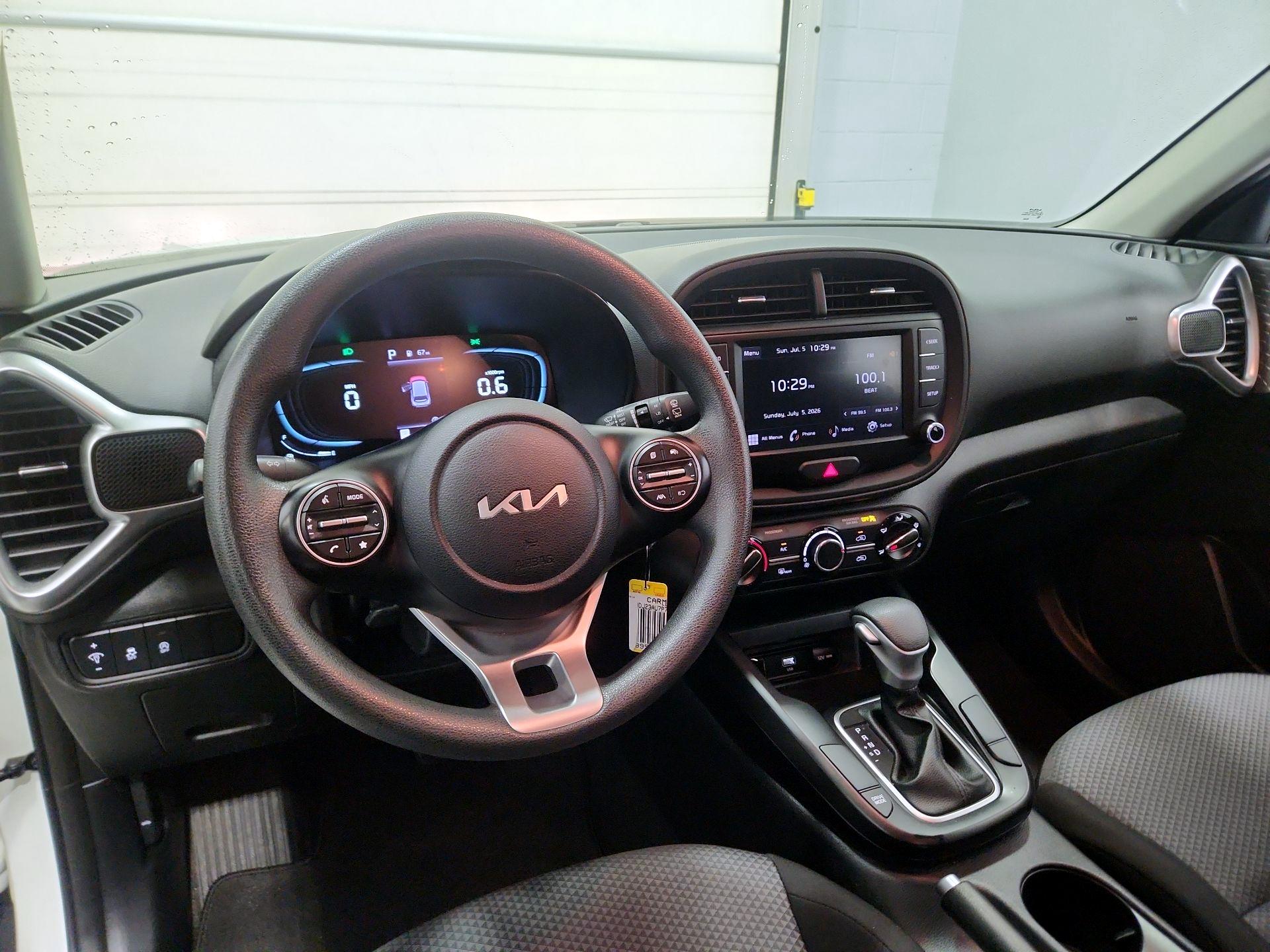 Thumbnail: 2023 Kia Soul - 9