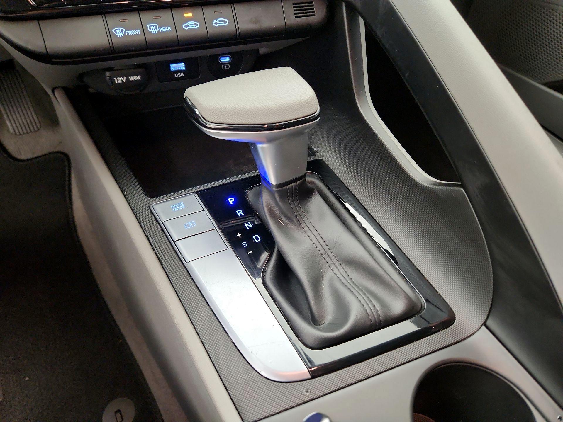 Thumbnail: 2024 Hyundai Elantra - 17