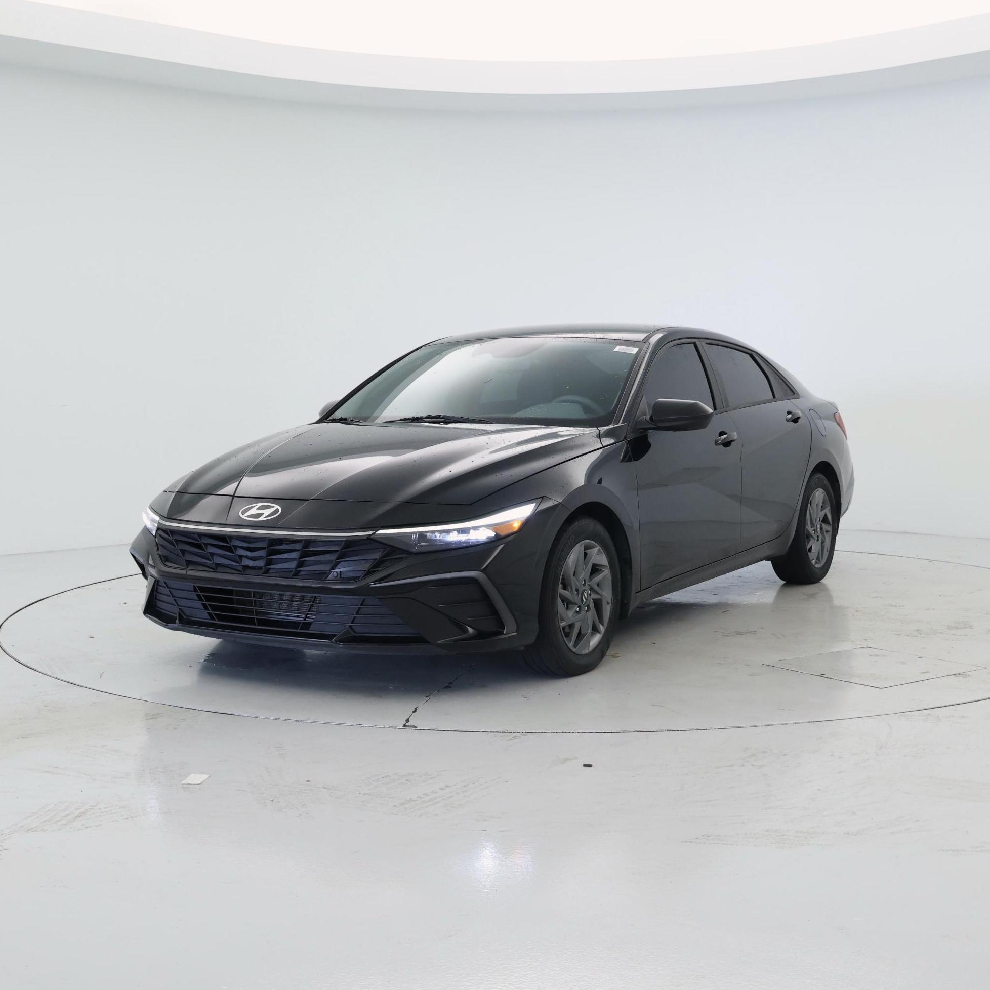 Thumbnail: 2024 Hyundai Elantra - 4