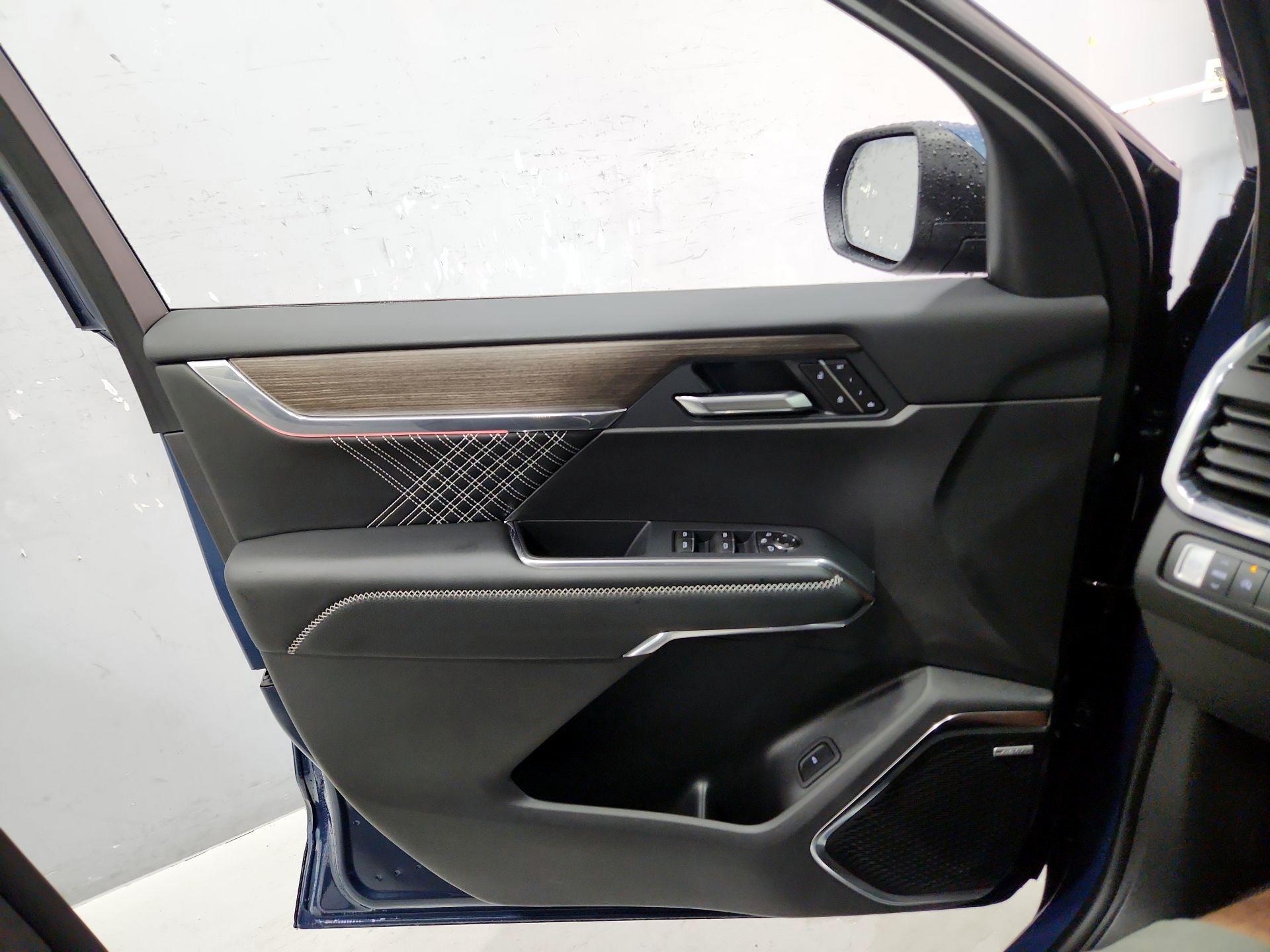 Thumbnail: 2026 GMC Acadia - 12