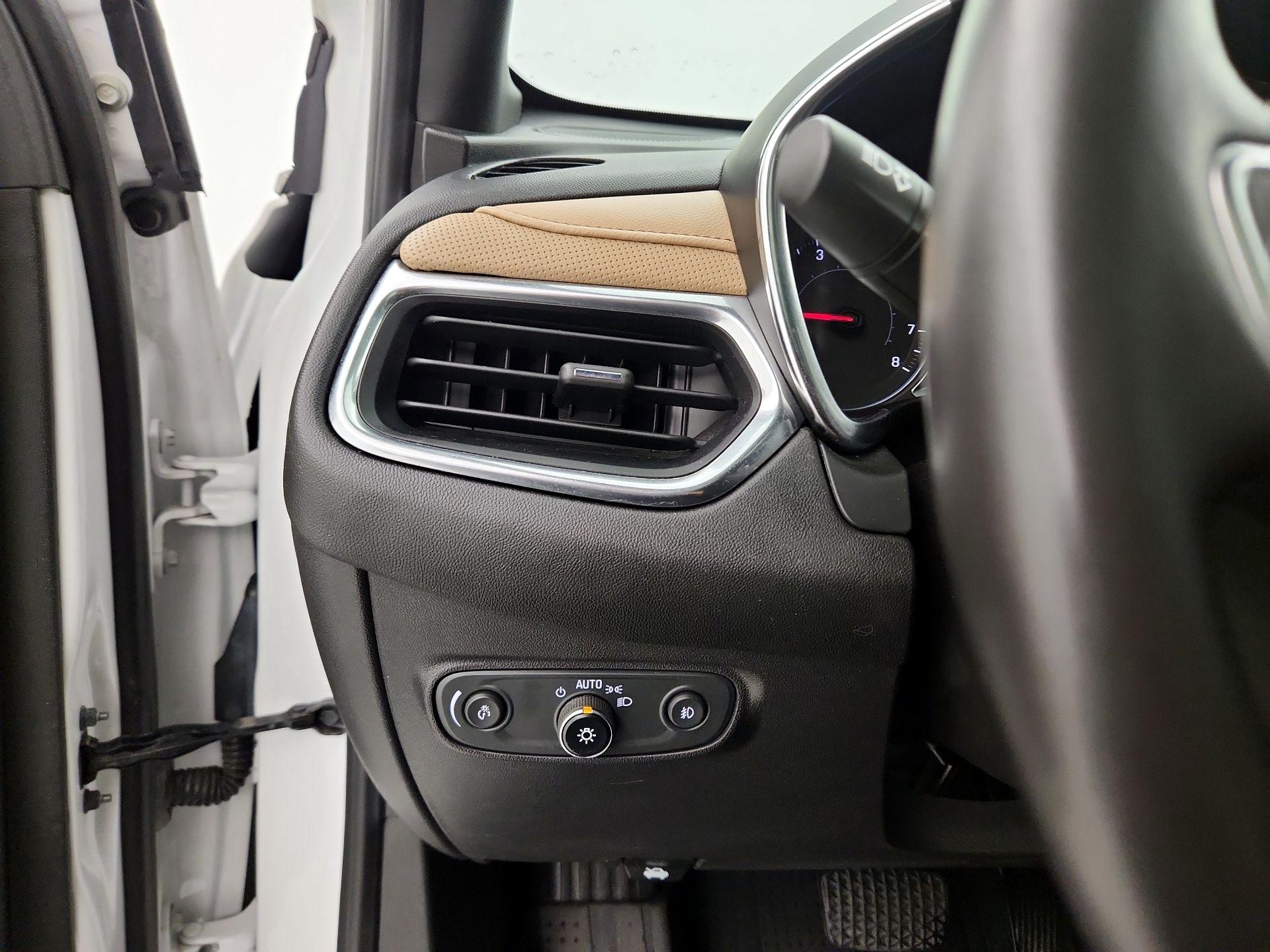Thumbnail: 2022 Chevrolet Equinox - 13