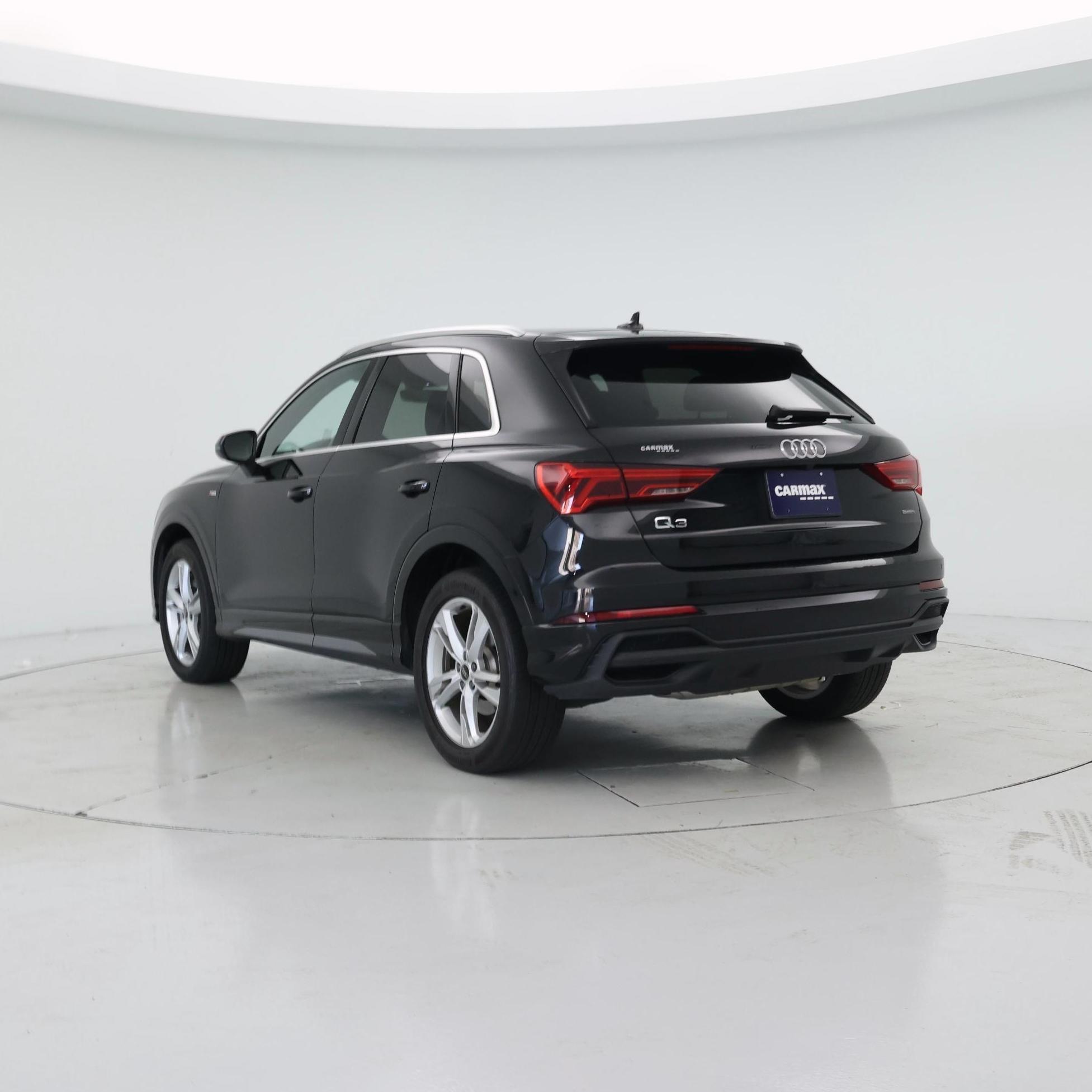 Thumbnail: 2023 Audi Q3 - 2