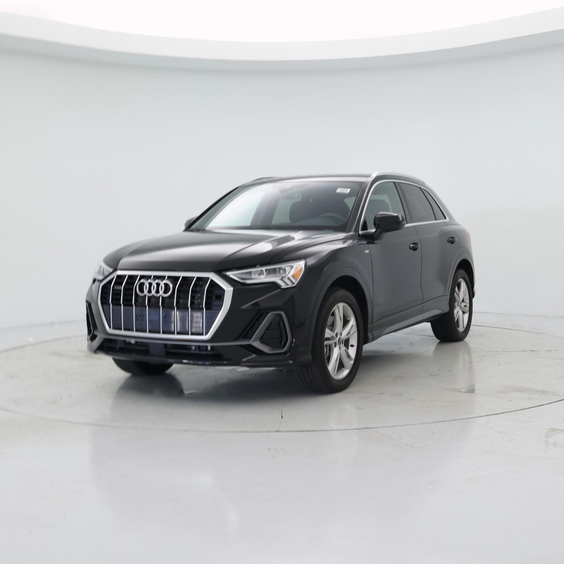 Thumbnail: 2023 Audi Q3 - 4