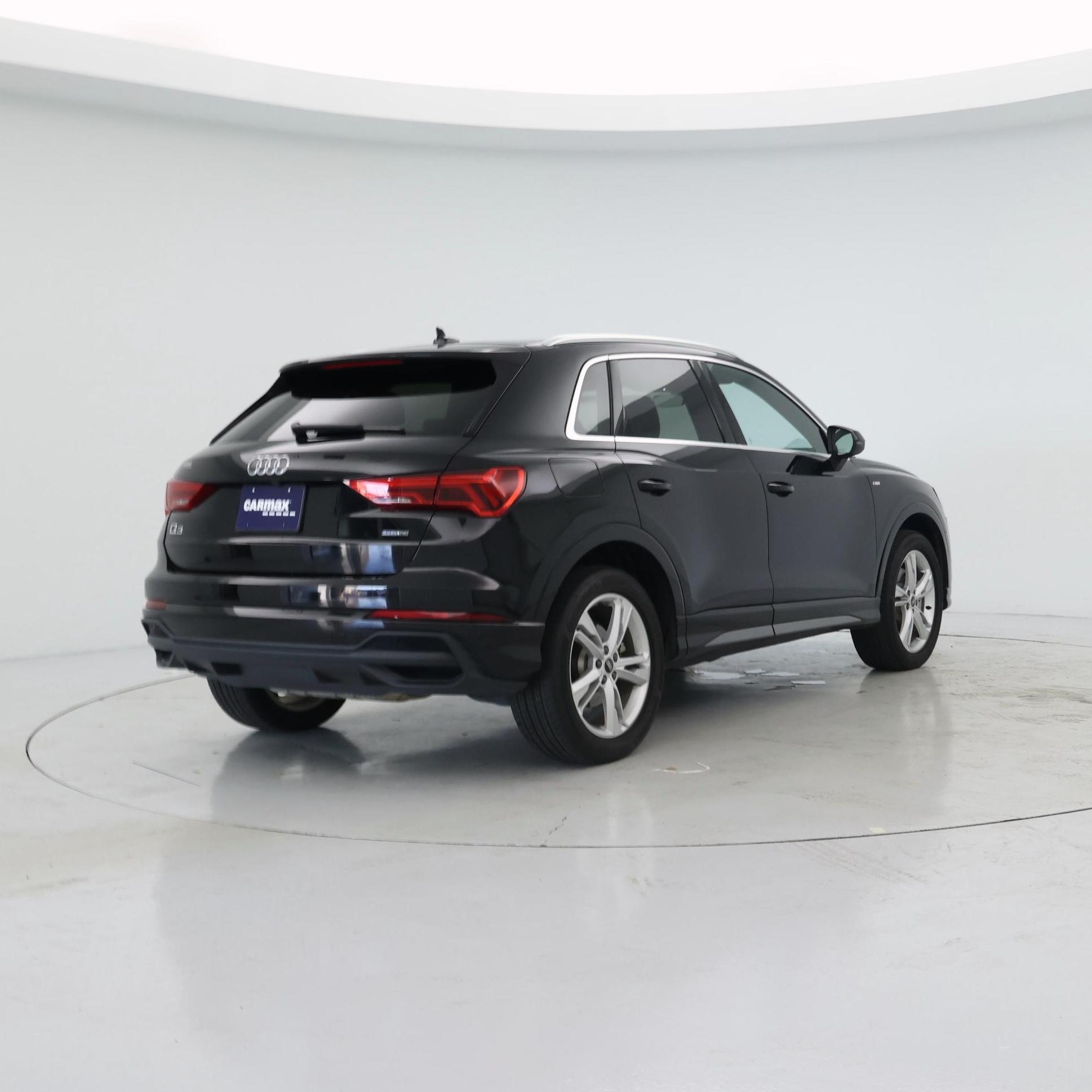 Thumbnail: 2023 Audi Q3 - 8