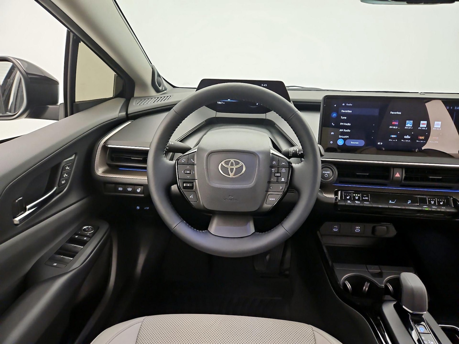 2026 Toyota Prius Limited - Photo 11