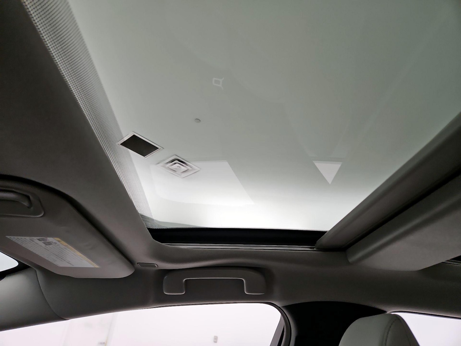 2026 Toyota Prius Limited - Photo 20