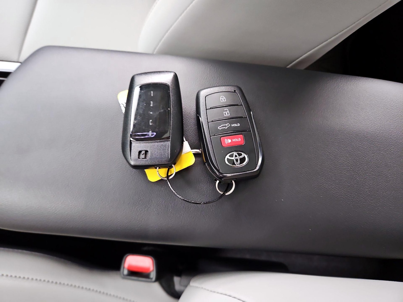 2026 Toyota Prius Limited - Photo 26