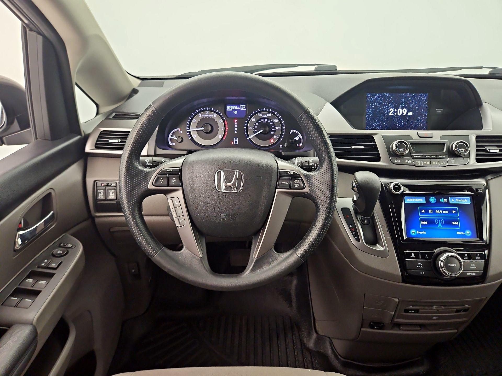 Thumbnail: 2016 Honda Odyssey - 10